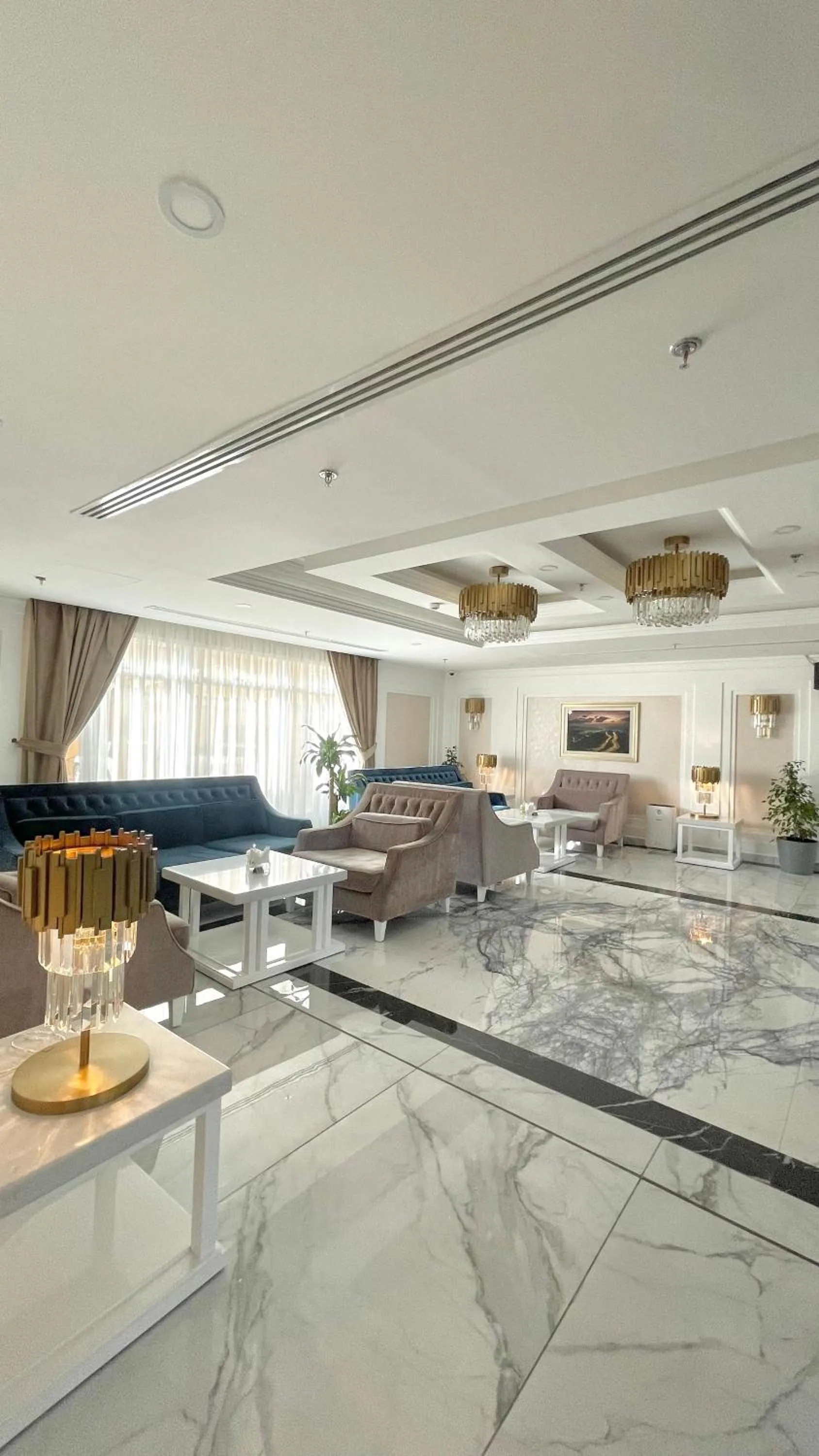 Area and facilities in Remaj Hotel