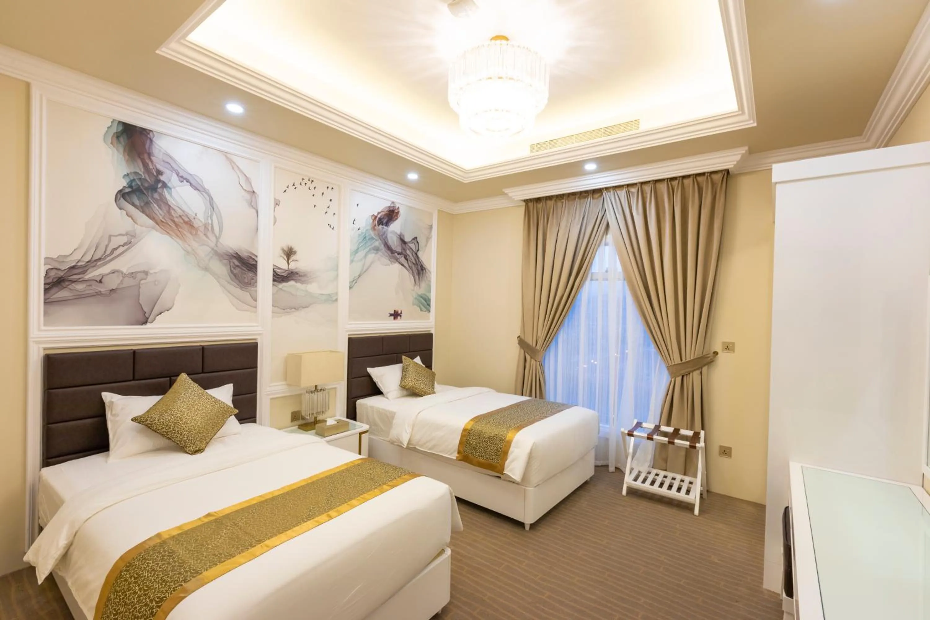 Bedroom, Bed in Remaj Hotel