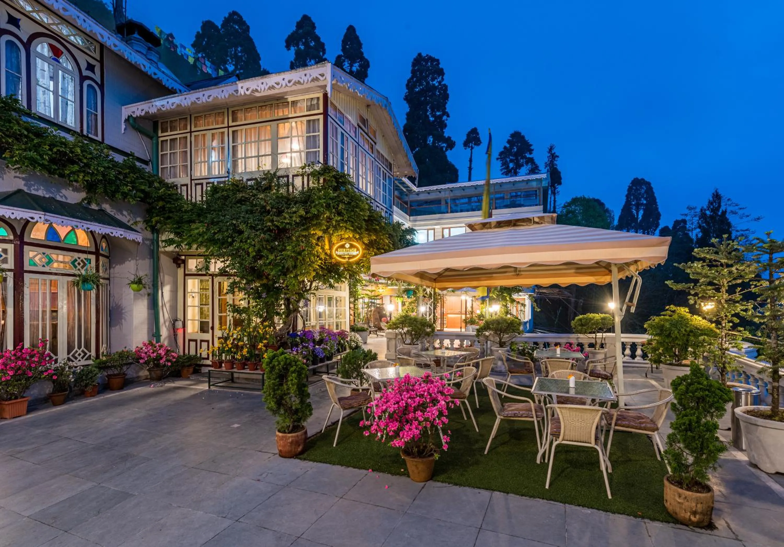 Property building in Udaan Dekeling Resort, Darjeeling