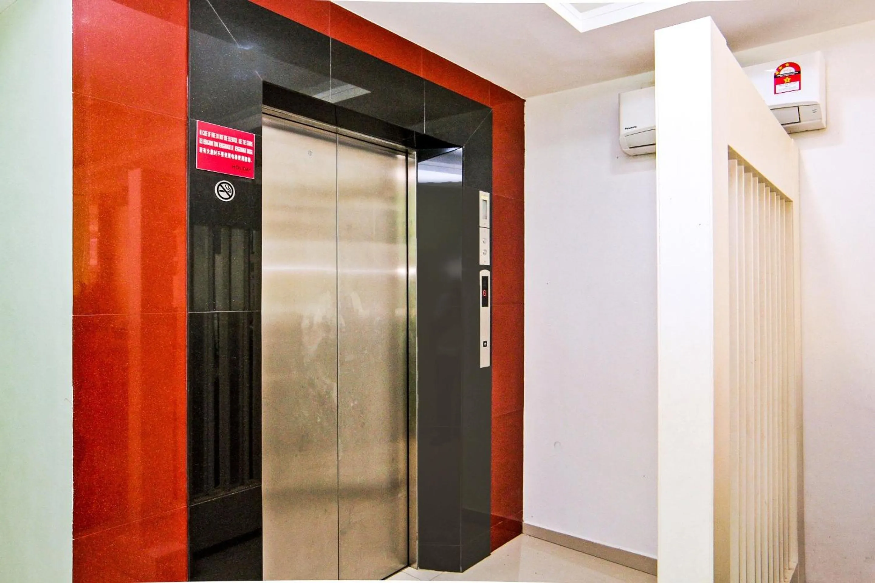 Lobby or reception in Holiday Mansion Inn Sibu