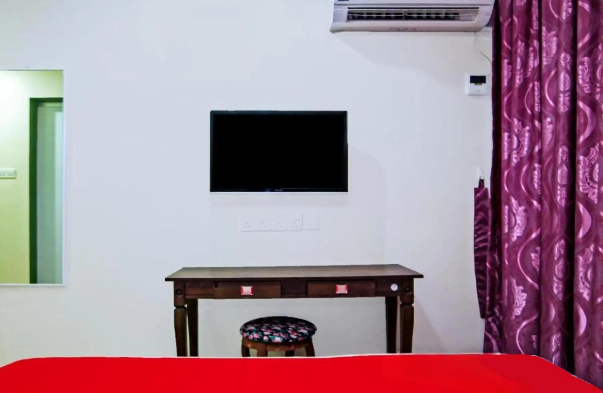 Bedroom, Bed in Holiday Mansion Inn Sibu