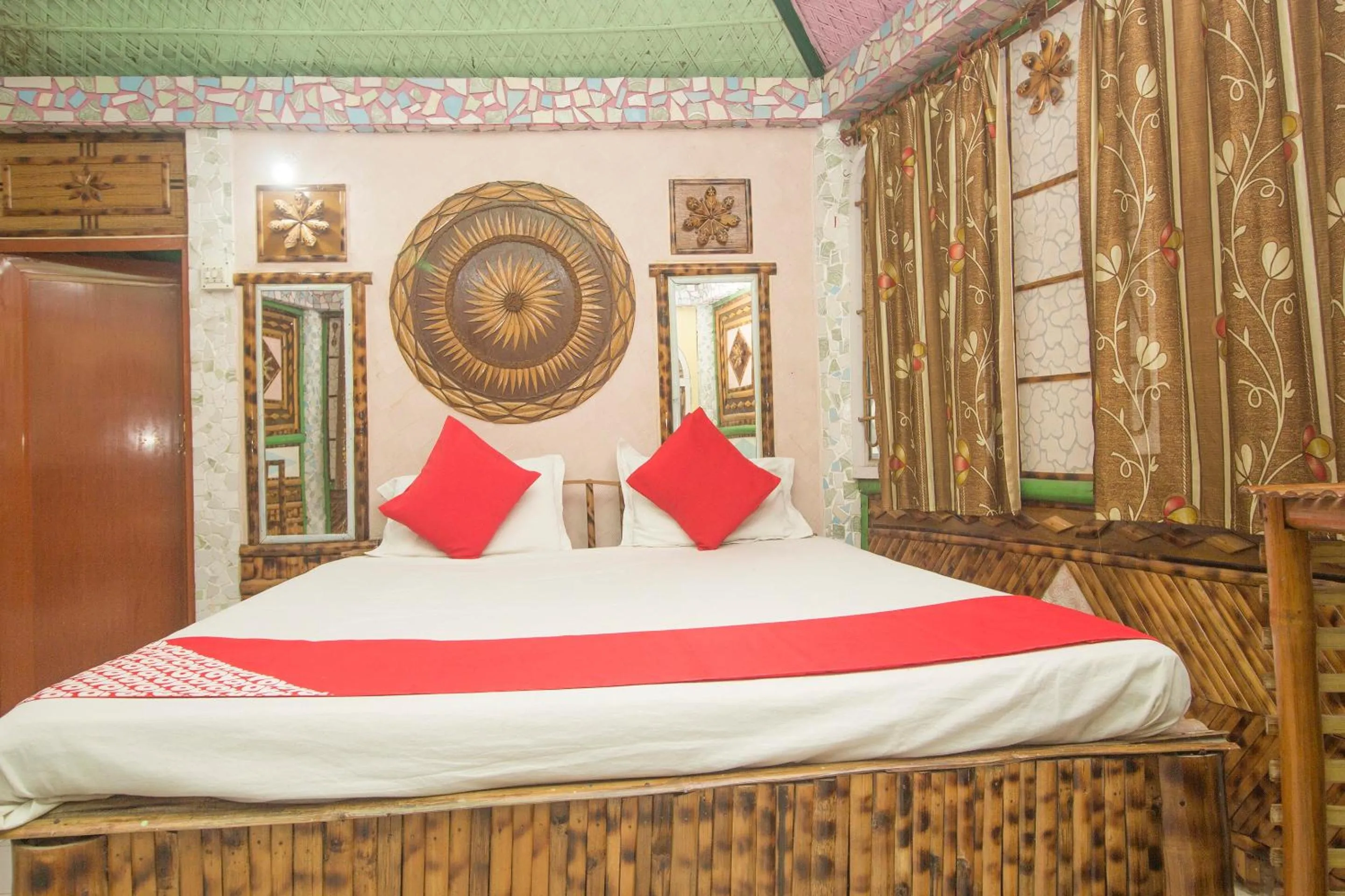 Bedroom in Hotel O 46691 Jaldapara Rhino Resort