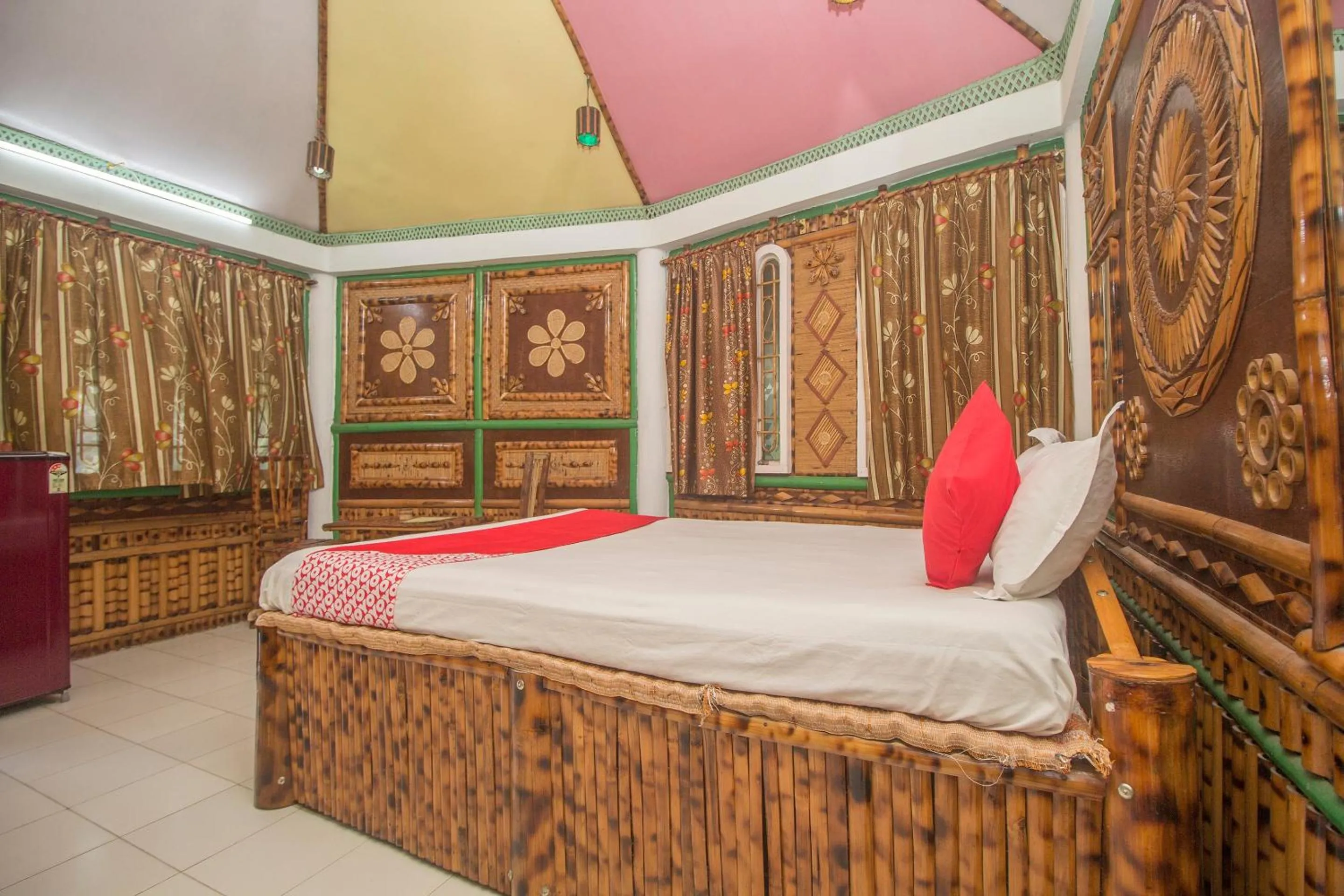 Bedroom in Hotel O 46691 Jaldapara Rhino Resort