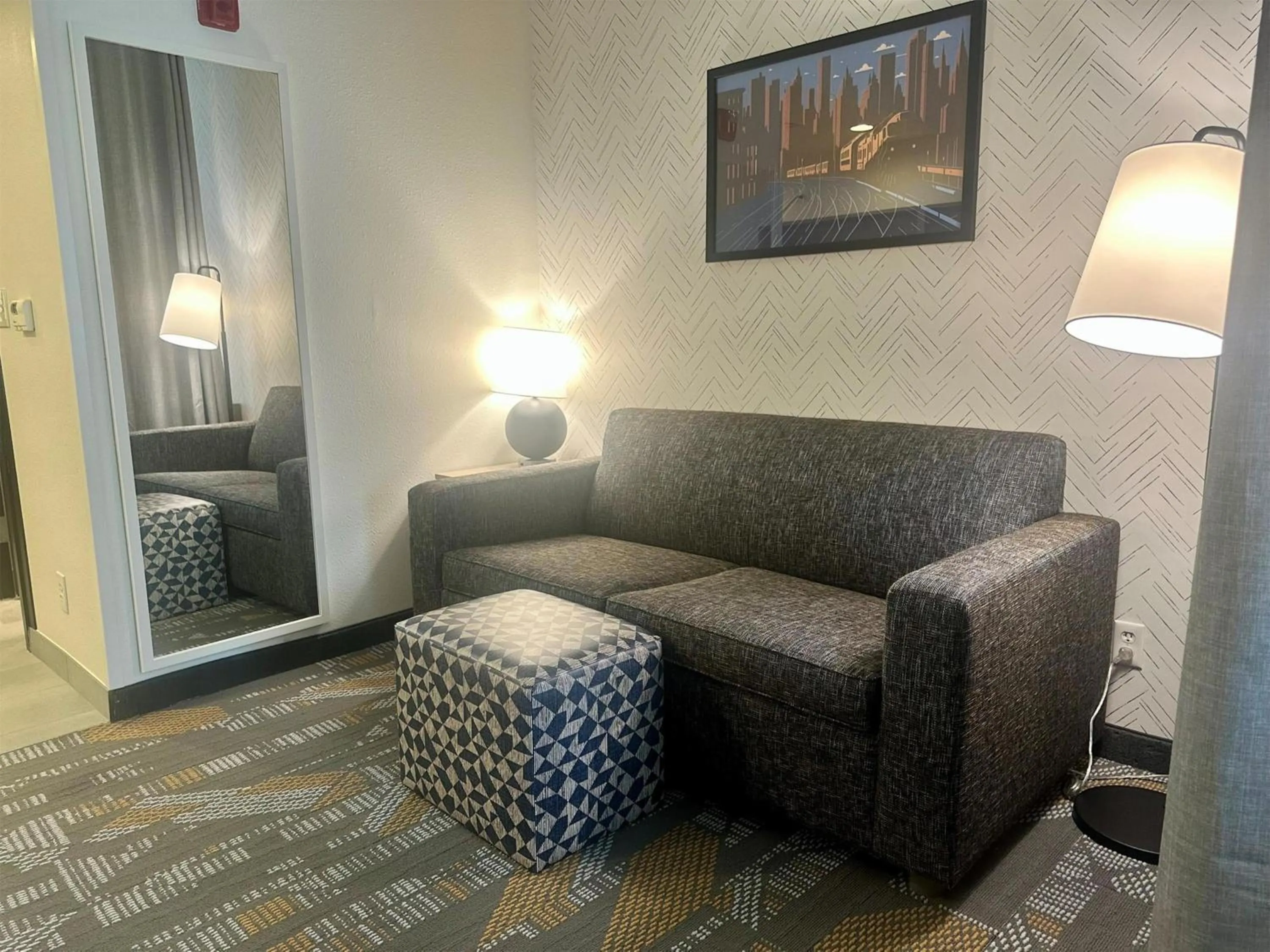Living room in Home2 Suites by Hilton Rahway