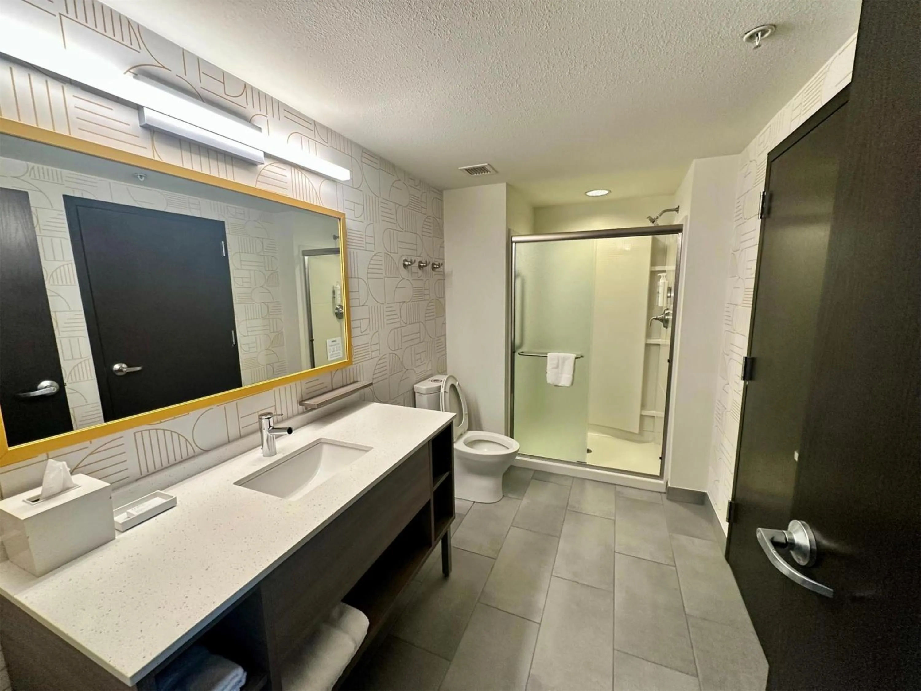 Bathroom in Home2 Suites by Hilton Rahway