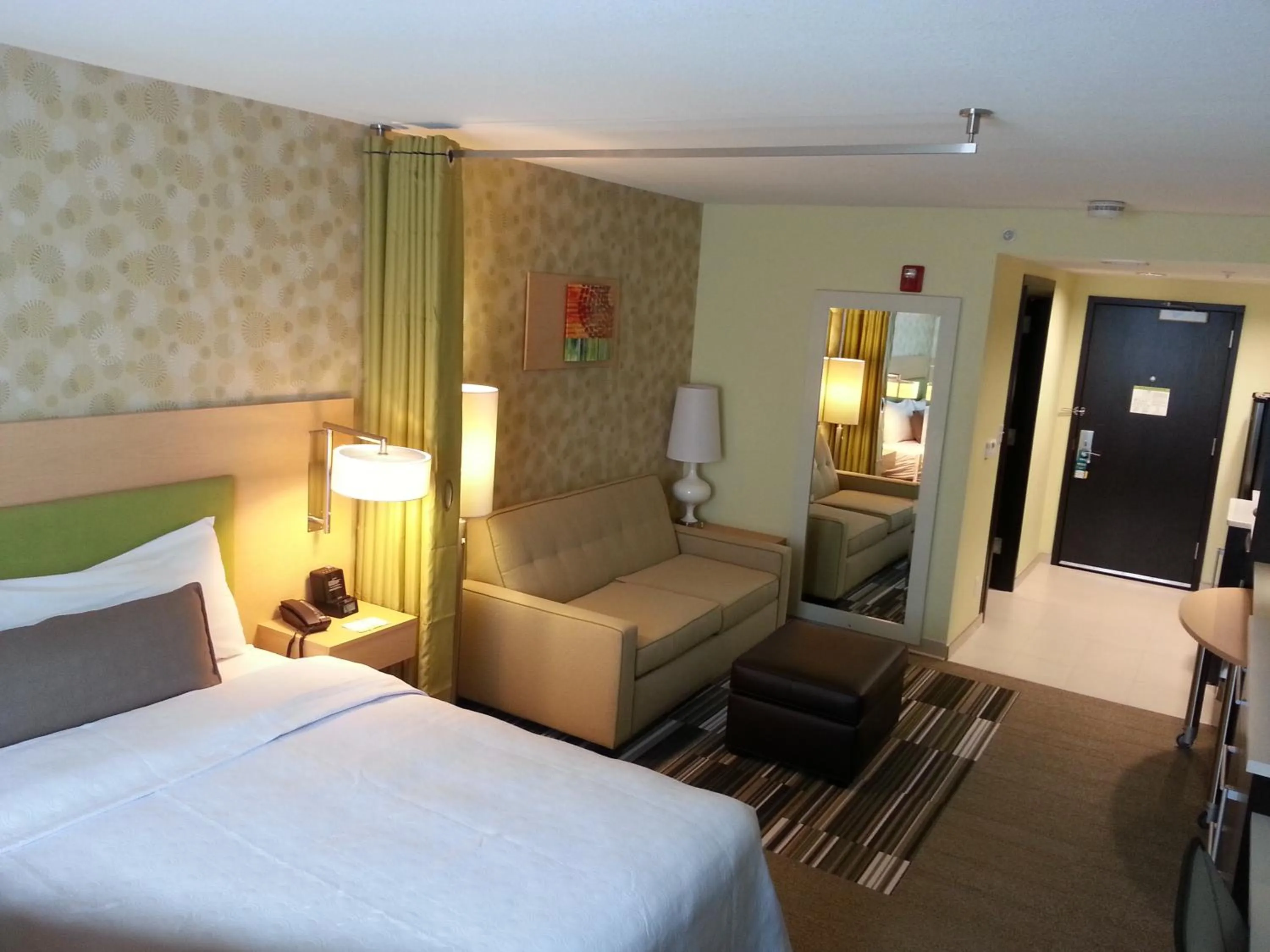 Photo of the whole room, Bed in Home2 Suites by Hilton Rahway