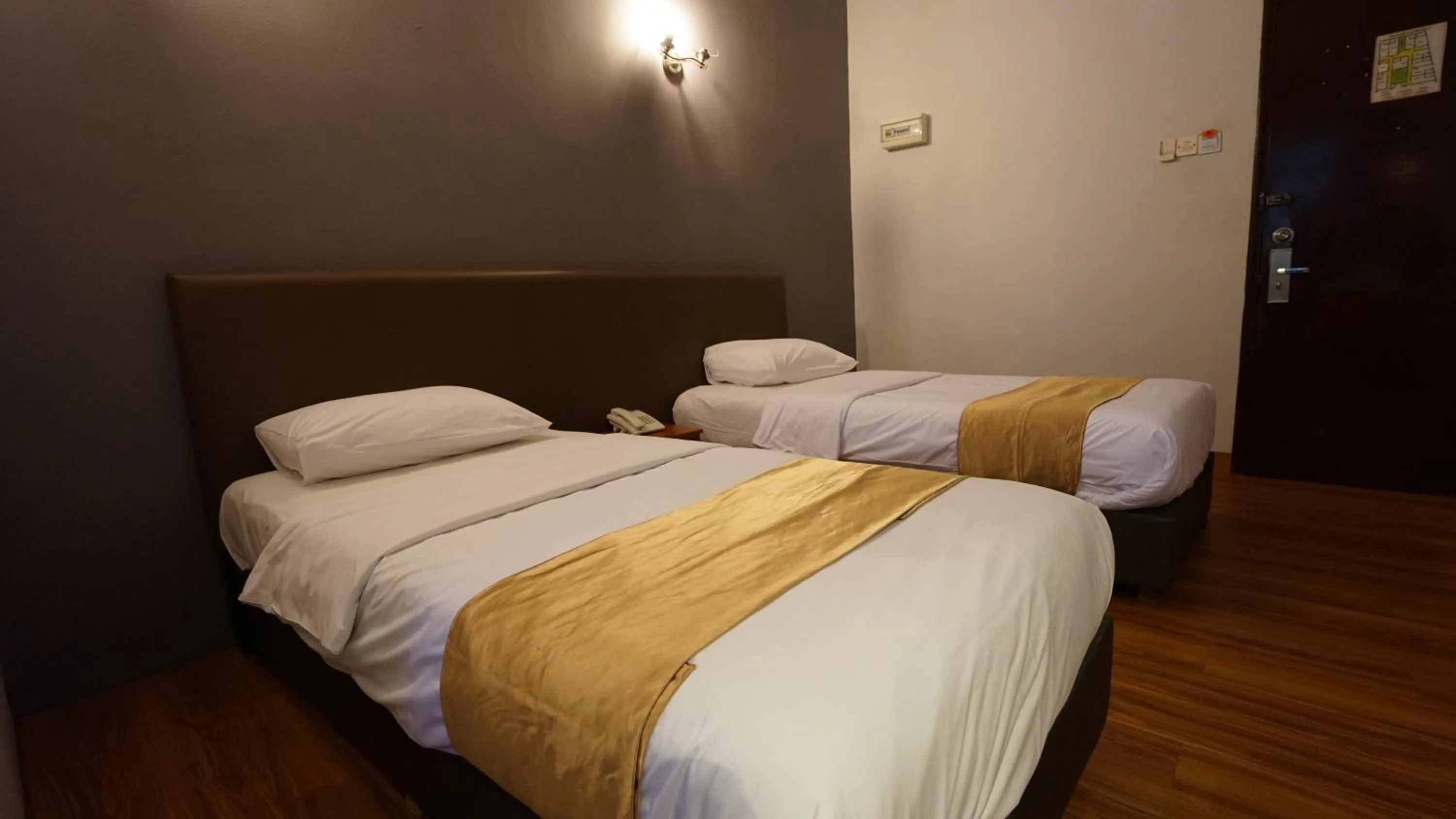 Bed in Zen Zeng Hotel