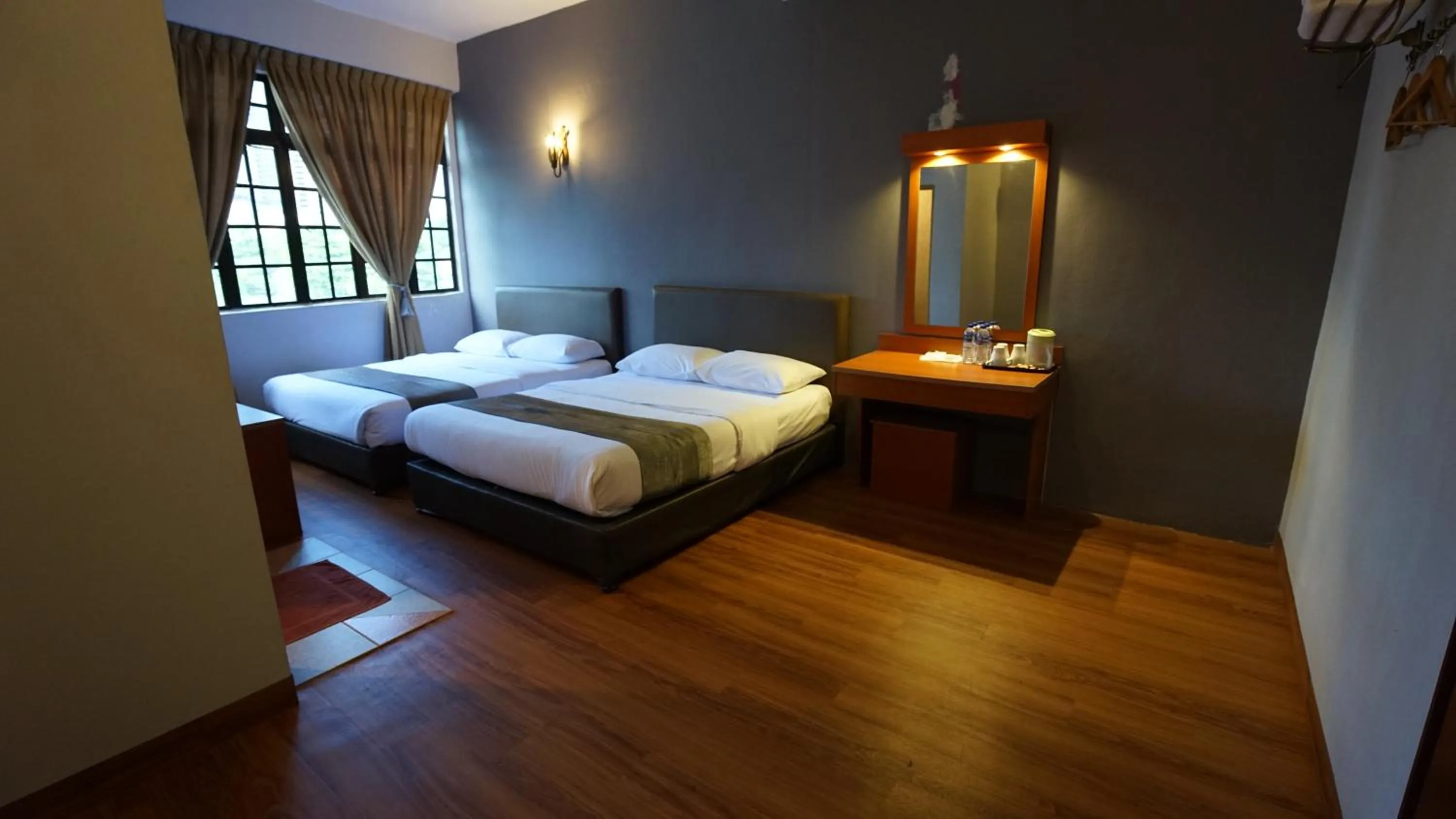 Bed in Zen Zeng Hotel