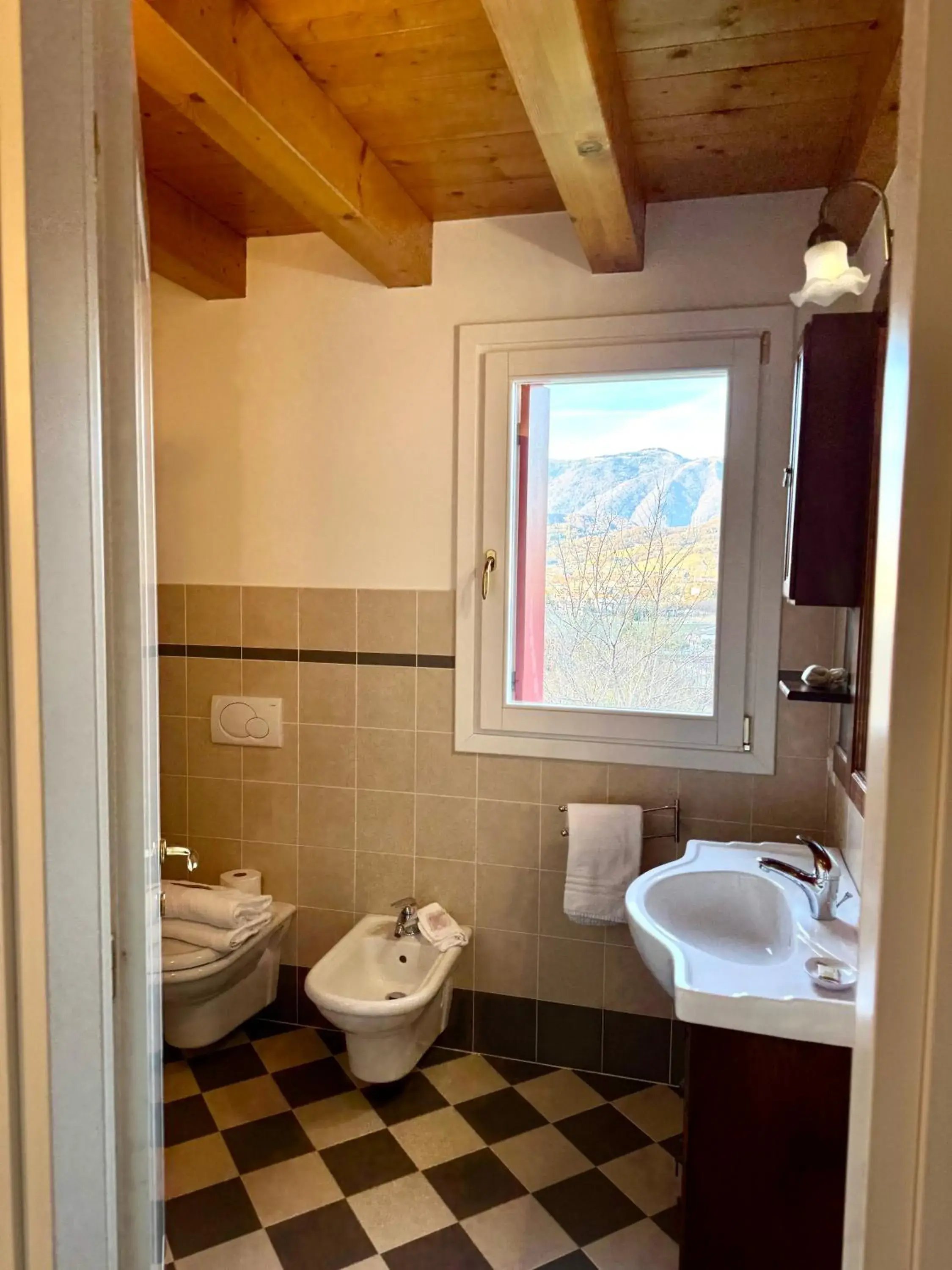 Double Room with Private External Bathroom - single occupancy in Agriturismo Lemire Double Room with Private External Bathroom - single occupancy in Agriturismo Lemire