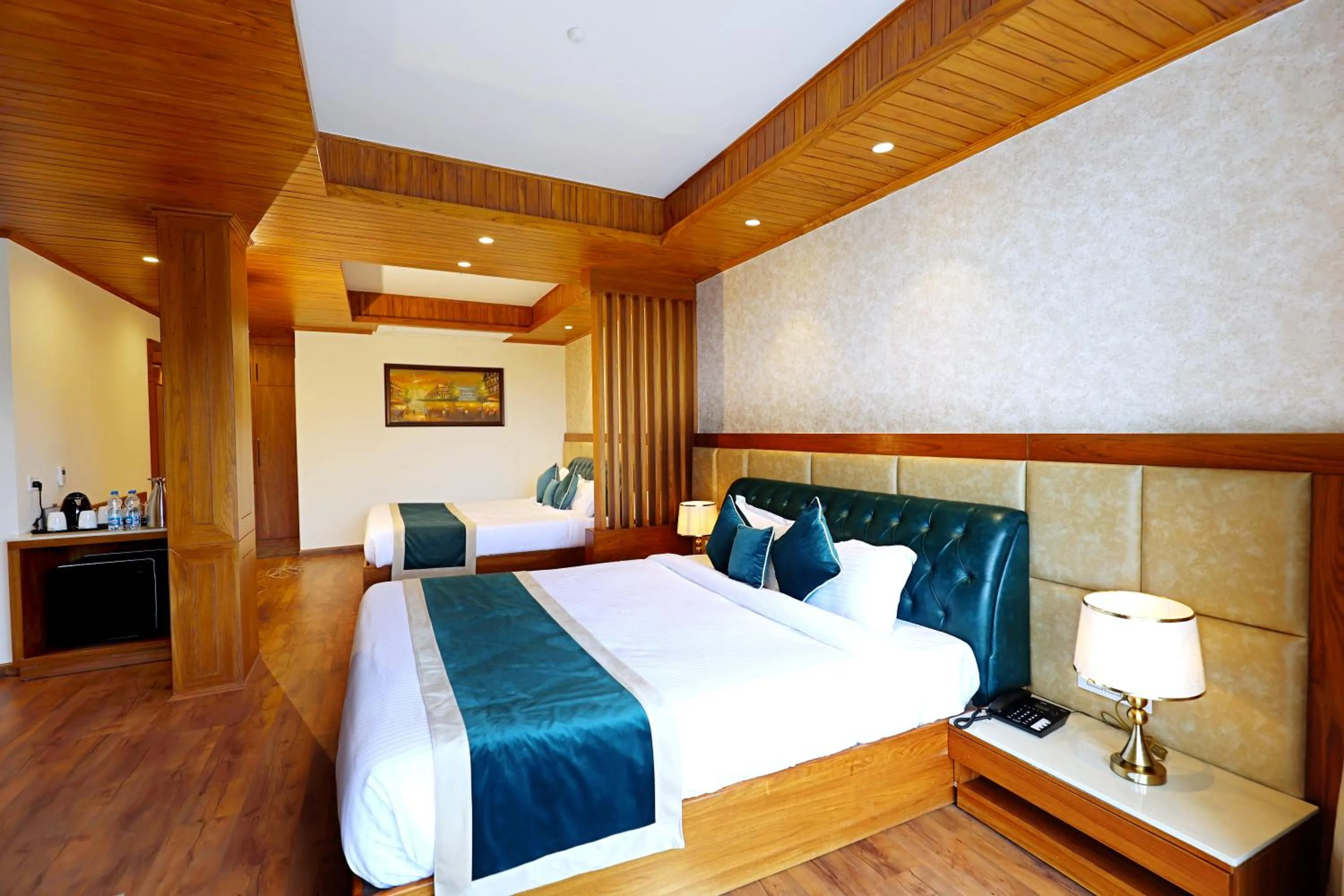 Family, Bed in The Retreat Mashobra, Shimla