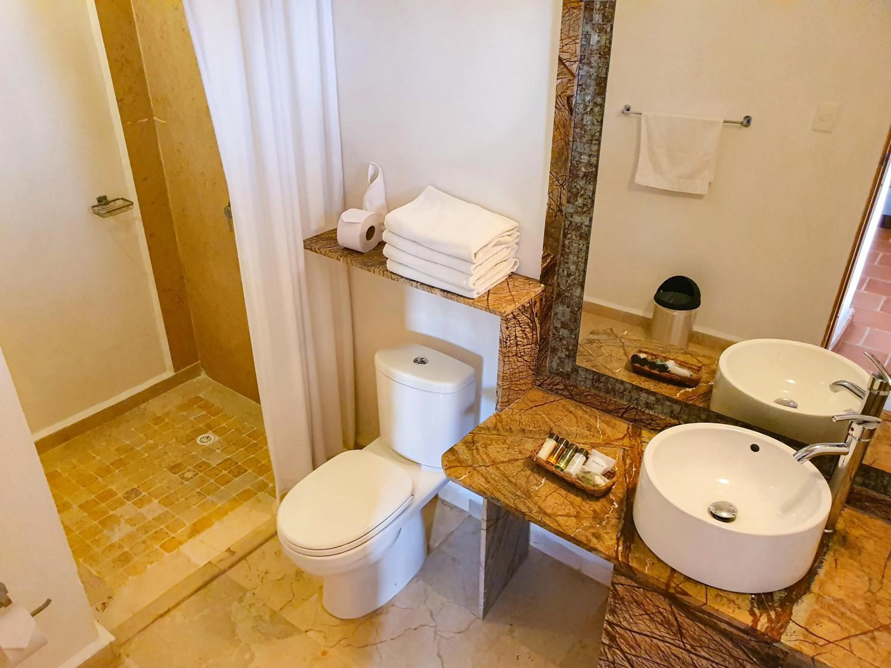 Shower in Hotel Terra Barichara