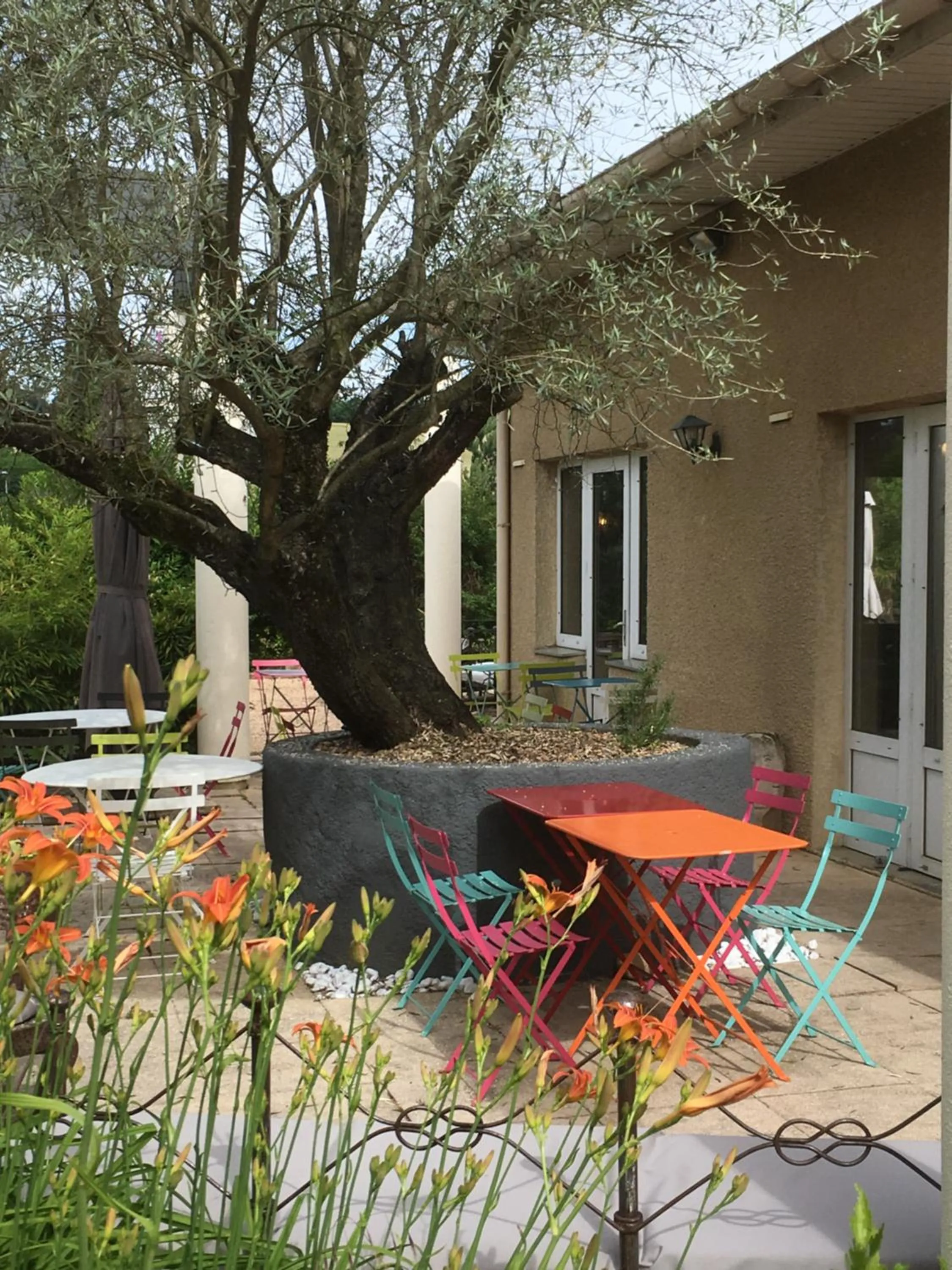 Patio in La Roselière