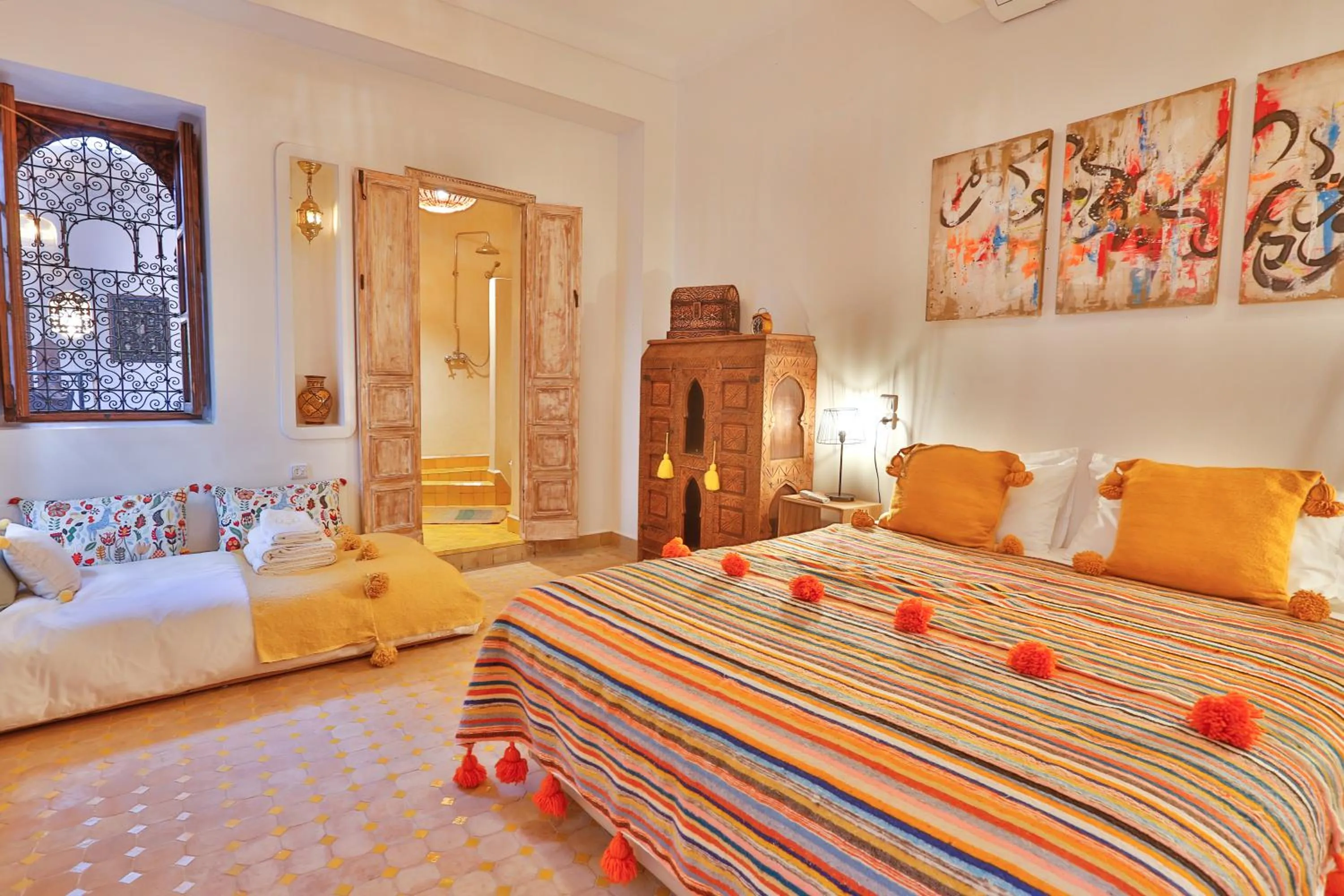 Bedroom, Bed in Riad Dada Mouss & Suites
