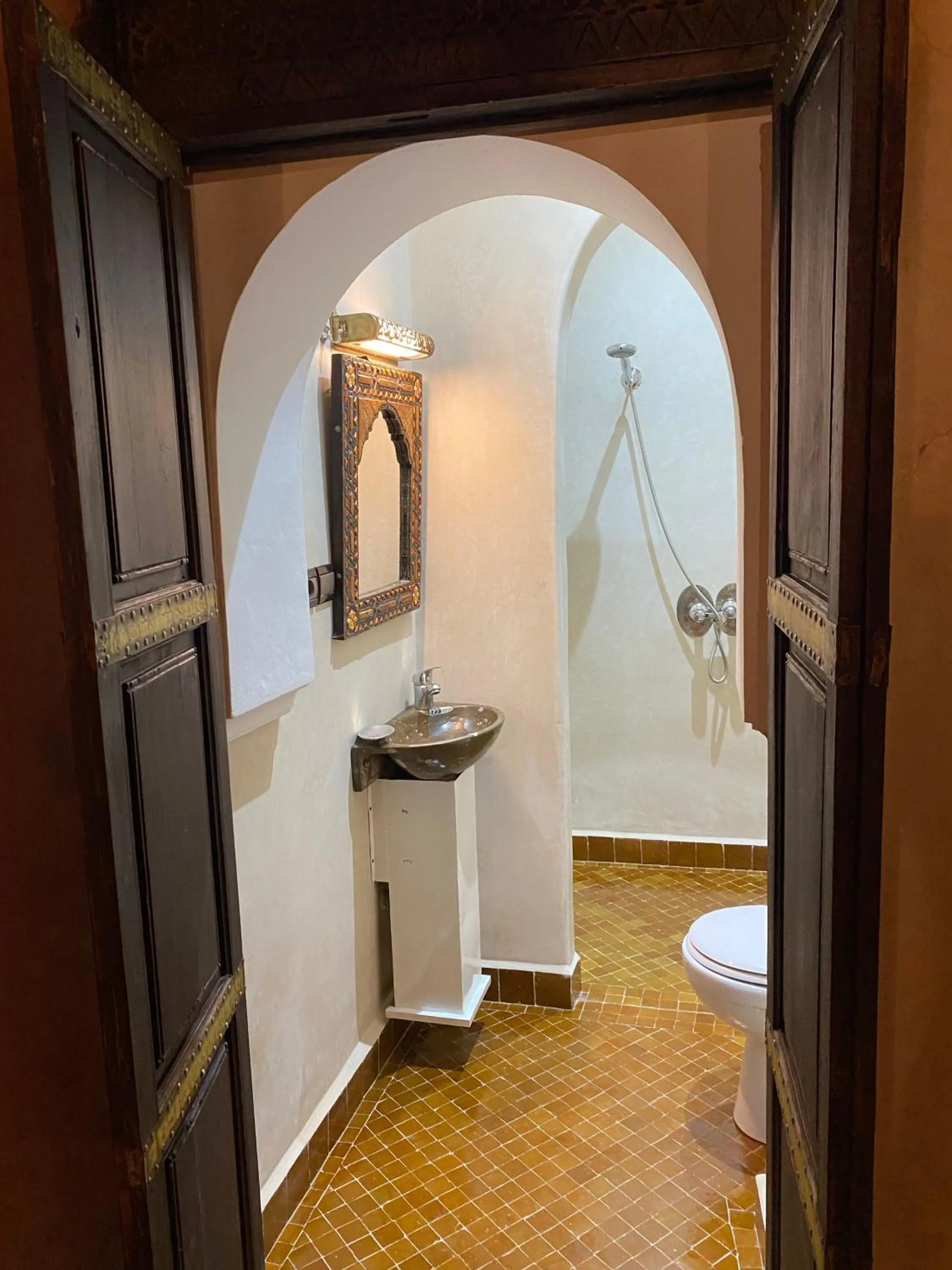 Bathroom in Riad Dada Mouss & Suites