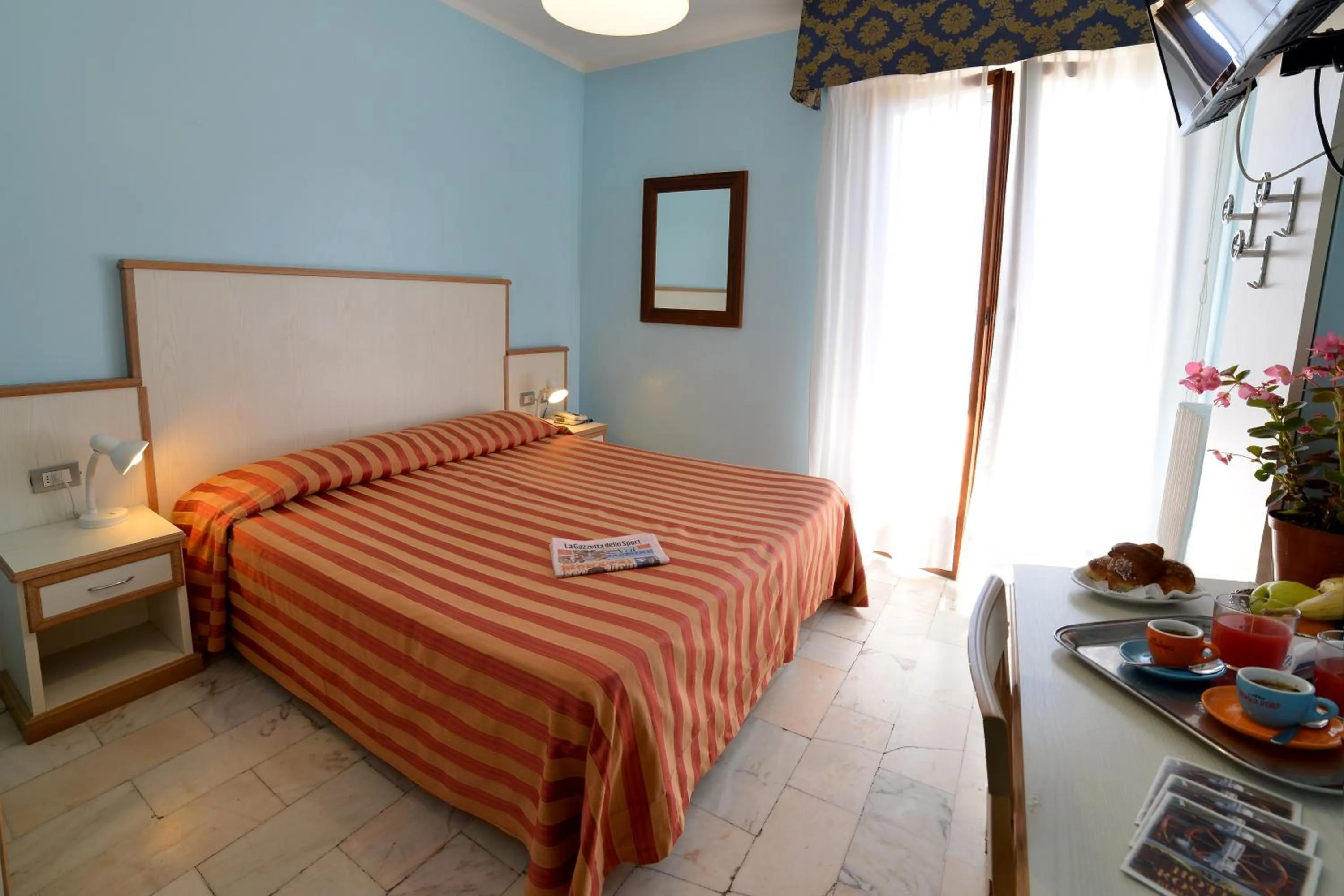 Photo of the whole room in Hotel Rosalia