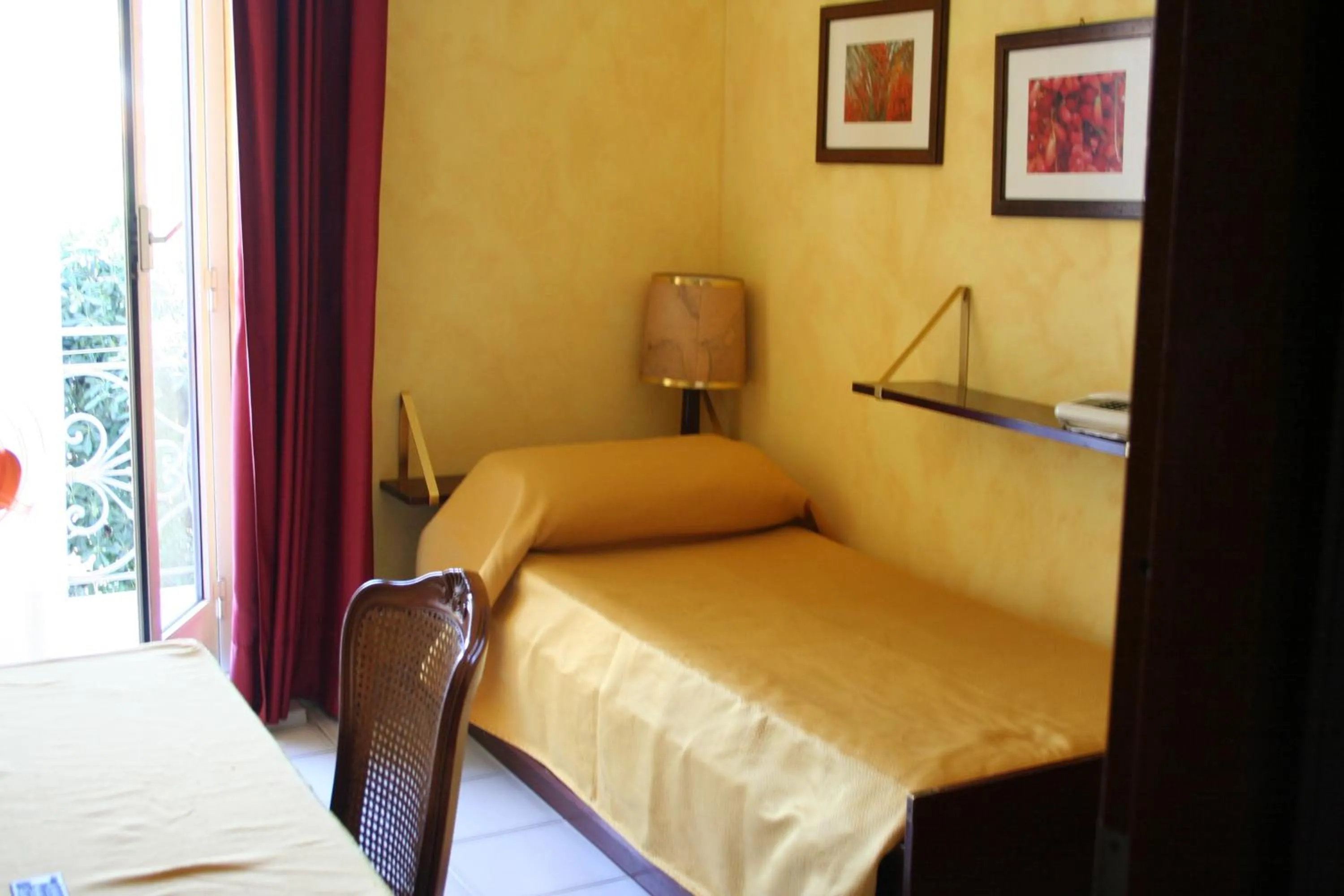 Bedroom in Hotel Rosalia