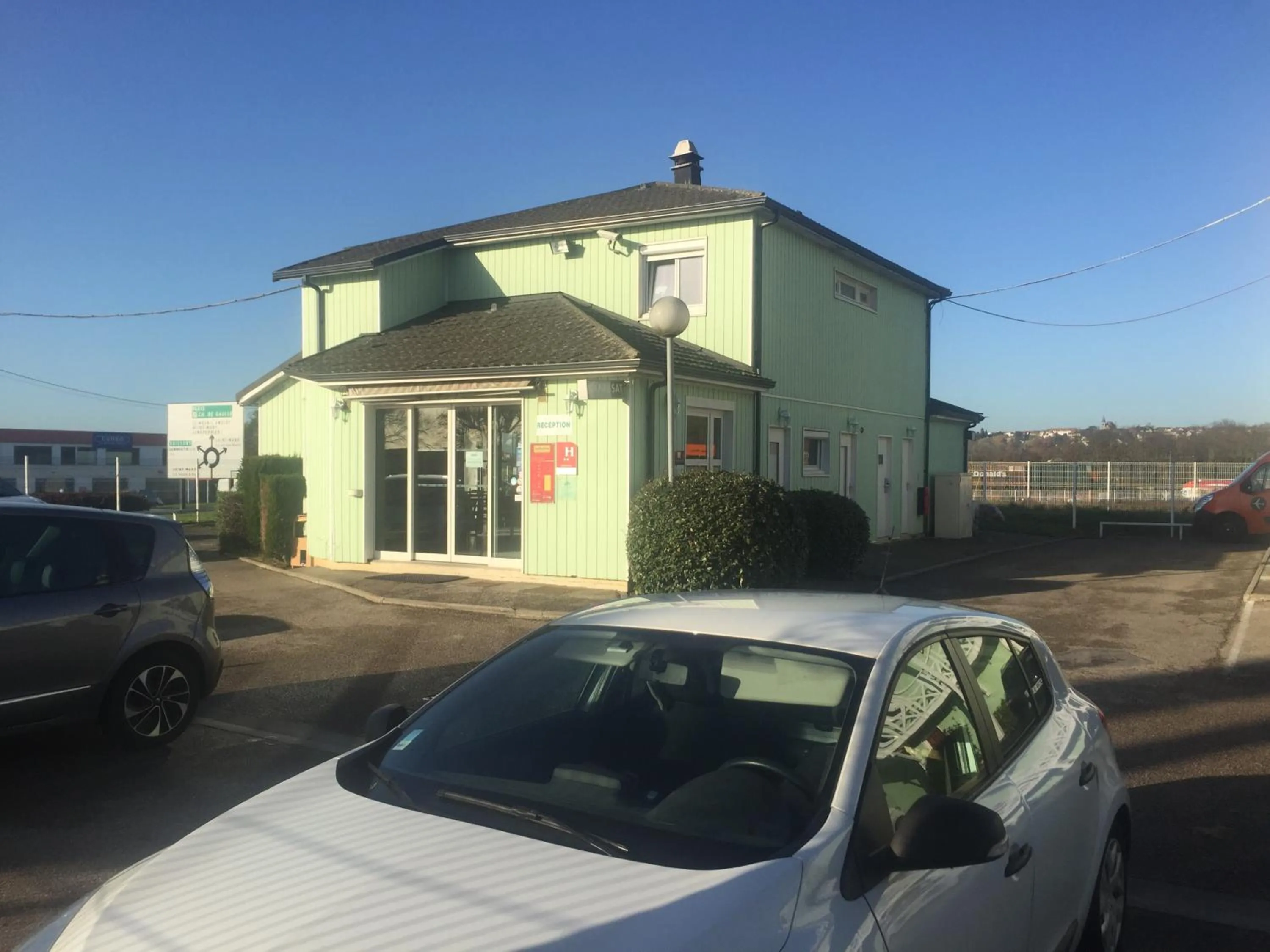 Facade/entrance in initial by balladins Roissy / Saint-Mard
