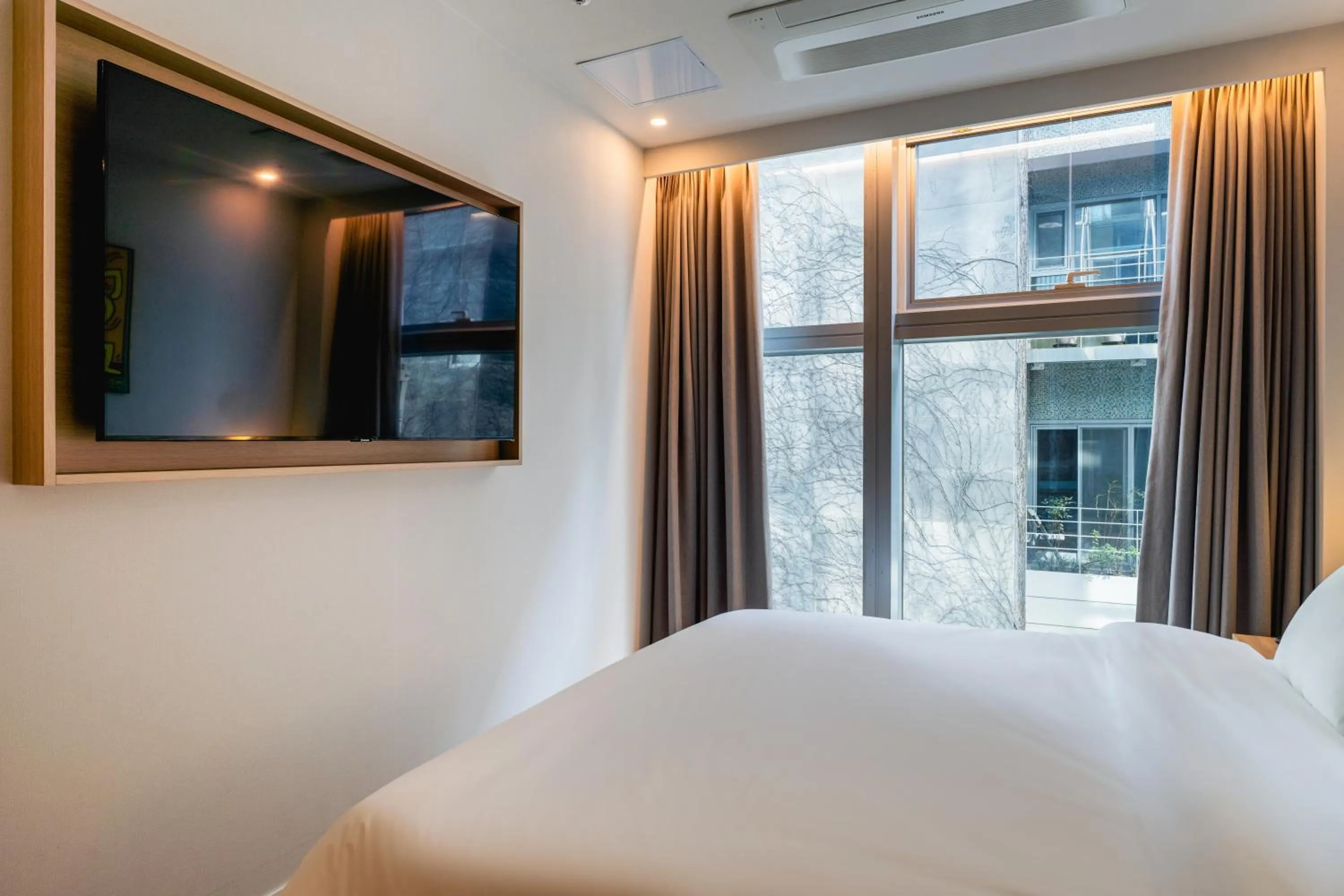 Bedroom, Bed in Gray 193 Hotel