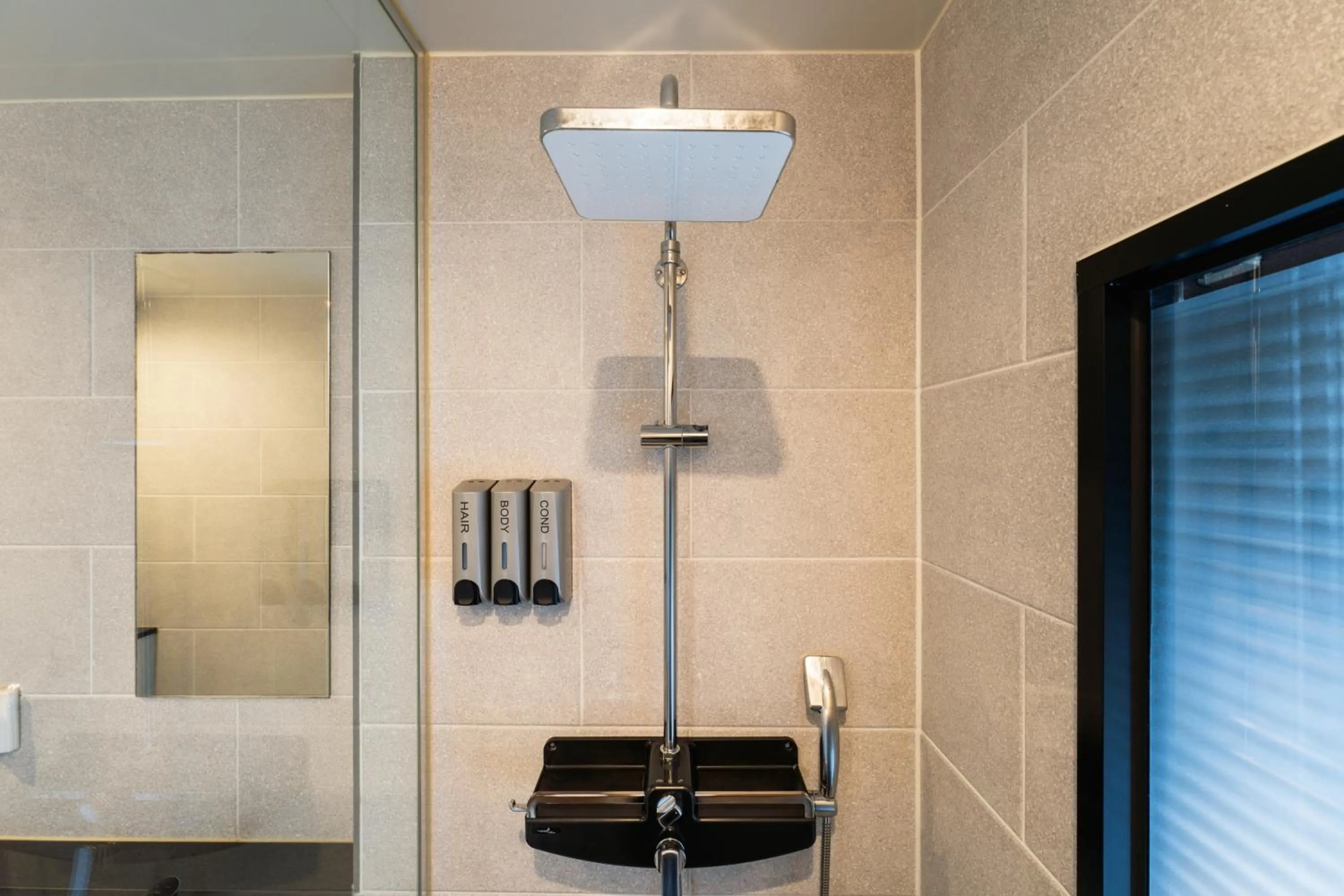 Shower in Gray 193 Hotel