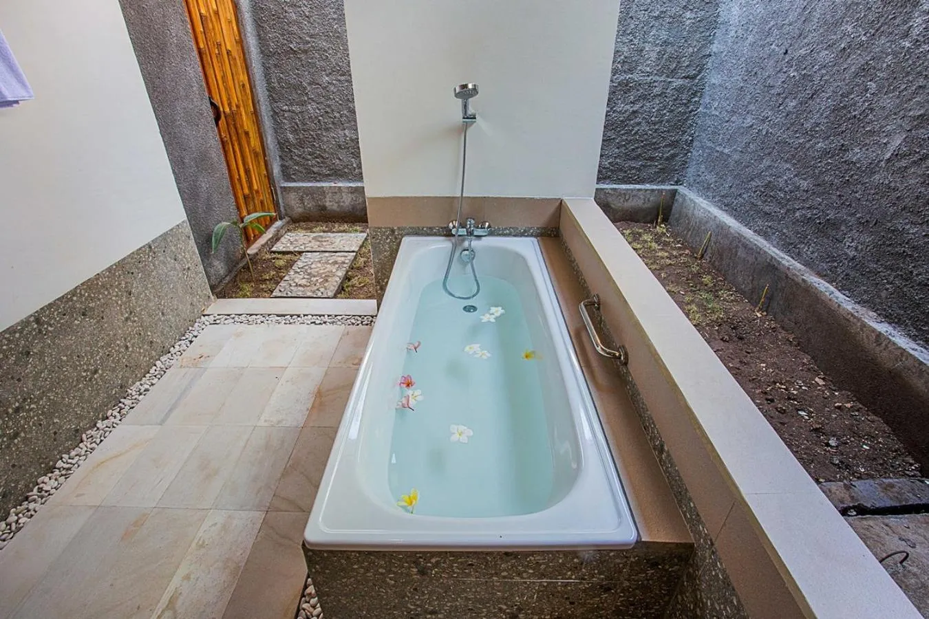 Shower in Ambengan Private Villas