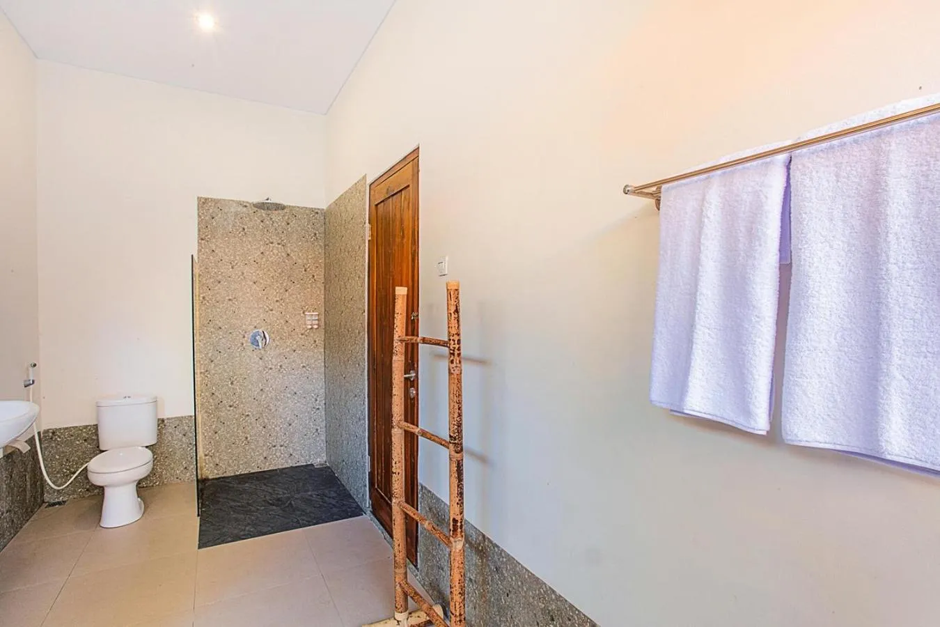 Shower in Ambengan Private Villas