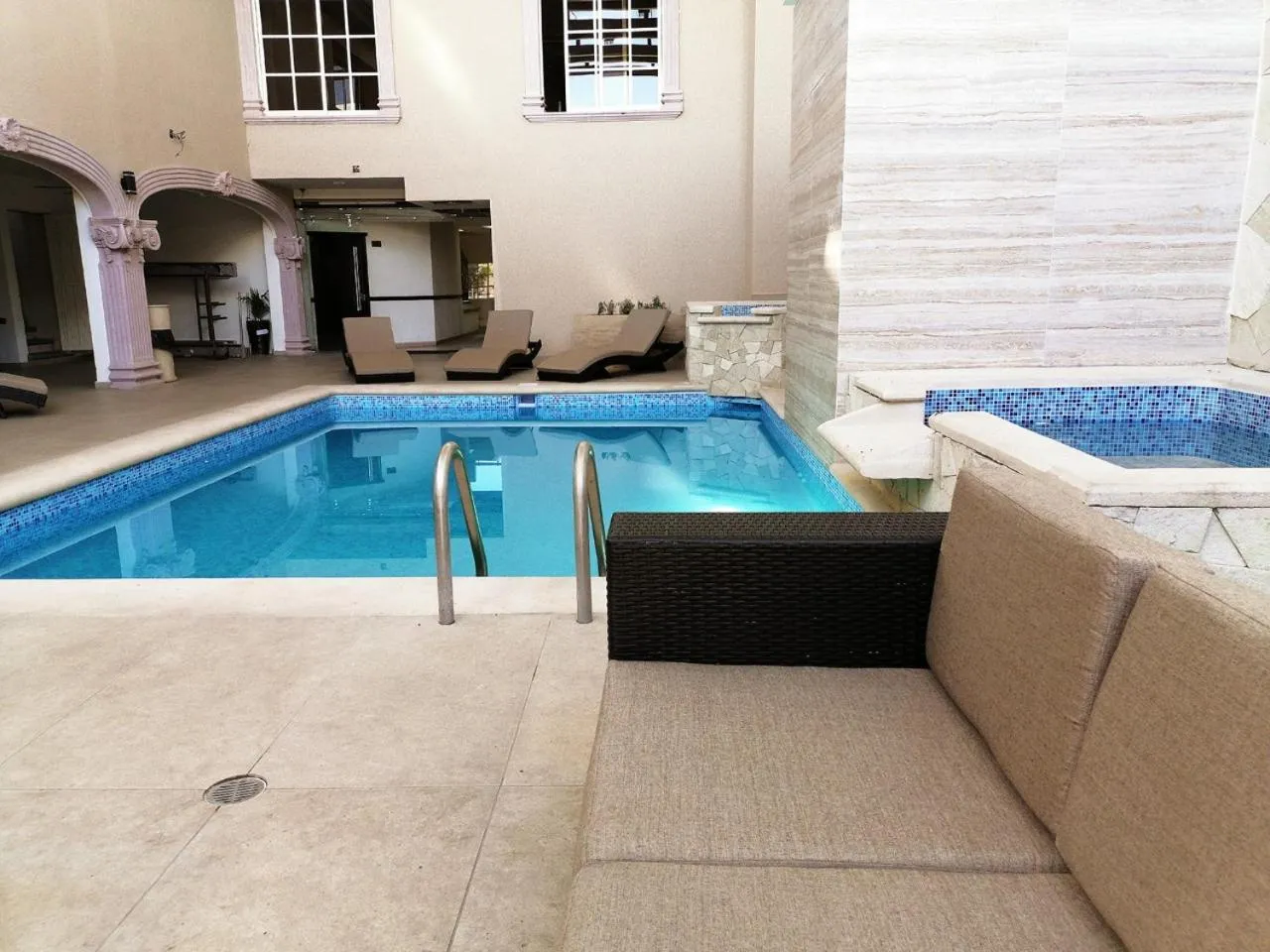 Swimming pool in Feria Jalisciense