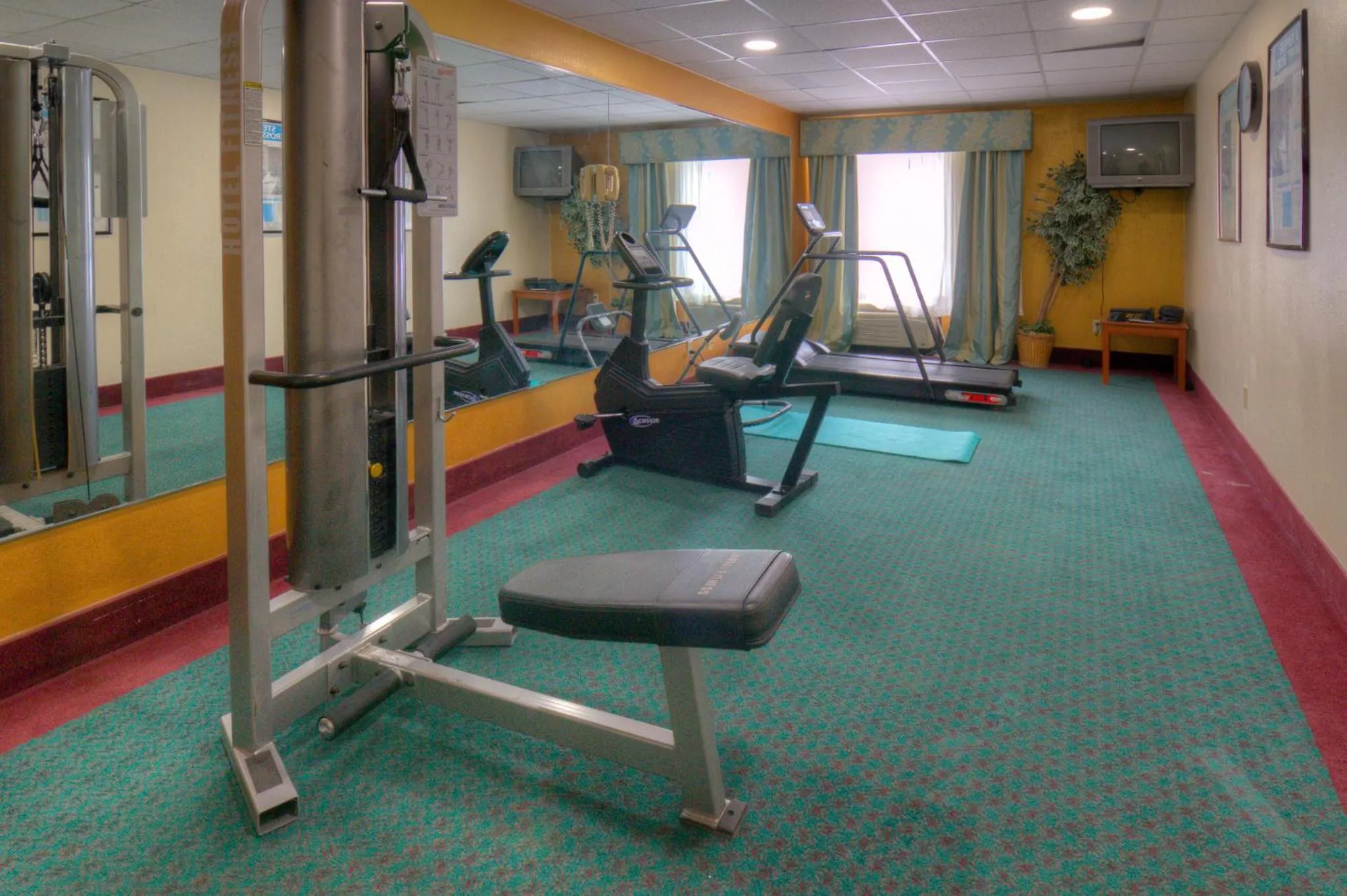 Fitness centre/facilities in Hotel M Mount Pocono