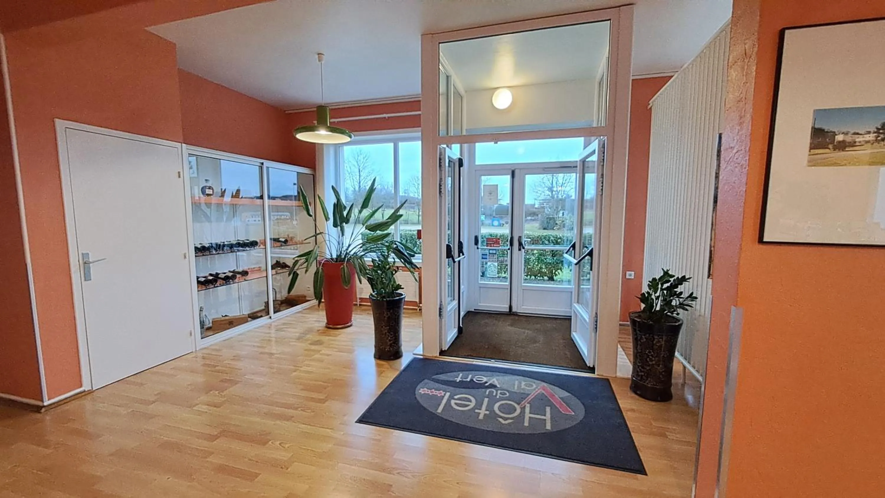 Facade/entrance in Hotel Val Vert