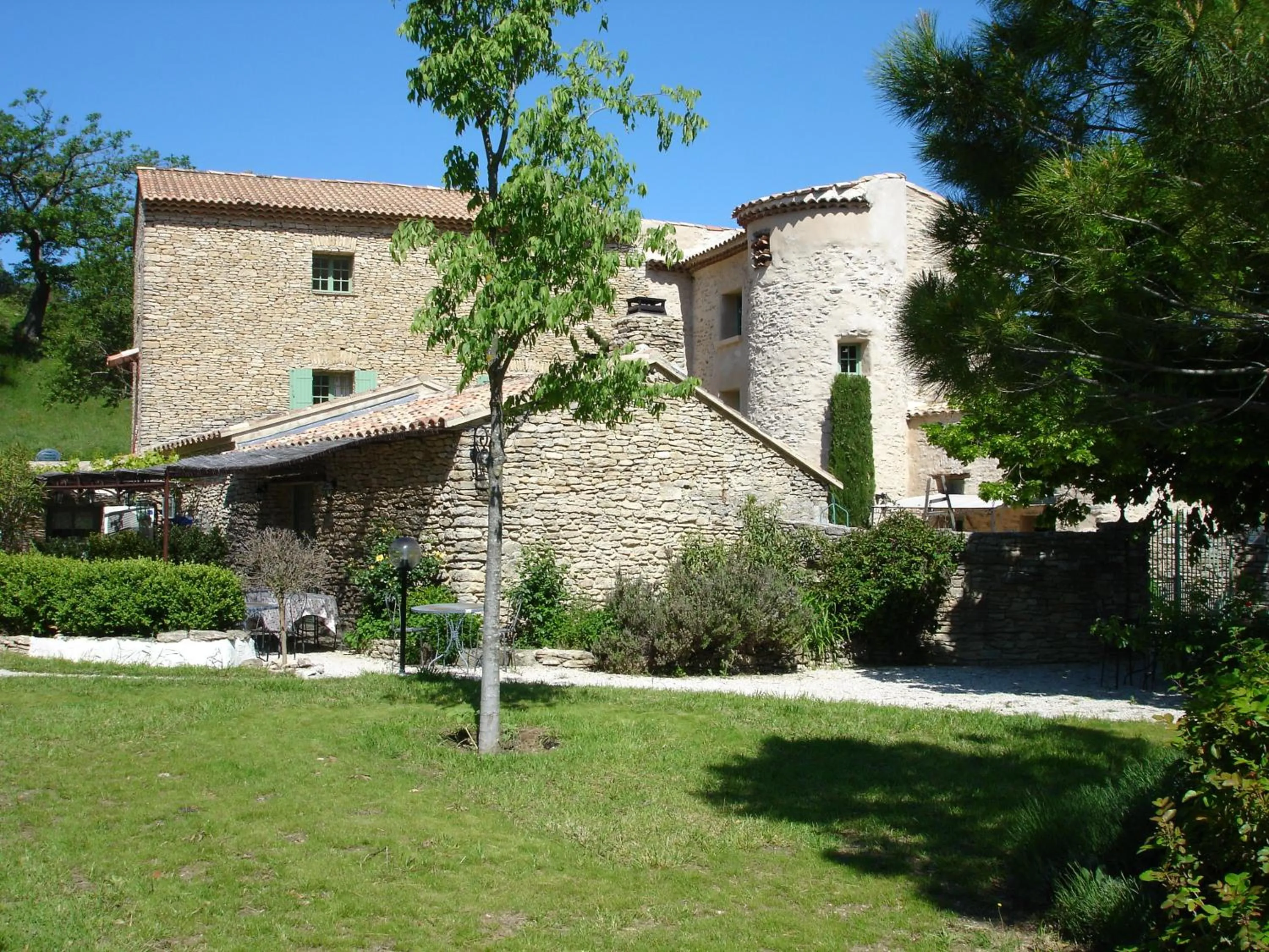 Restaurant/places to eat in Domaine De La Grange Neuve