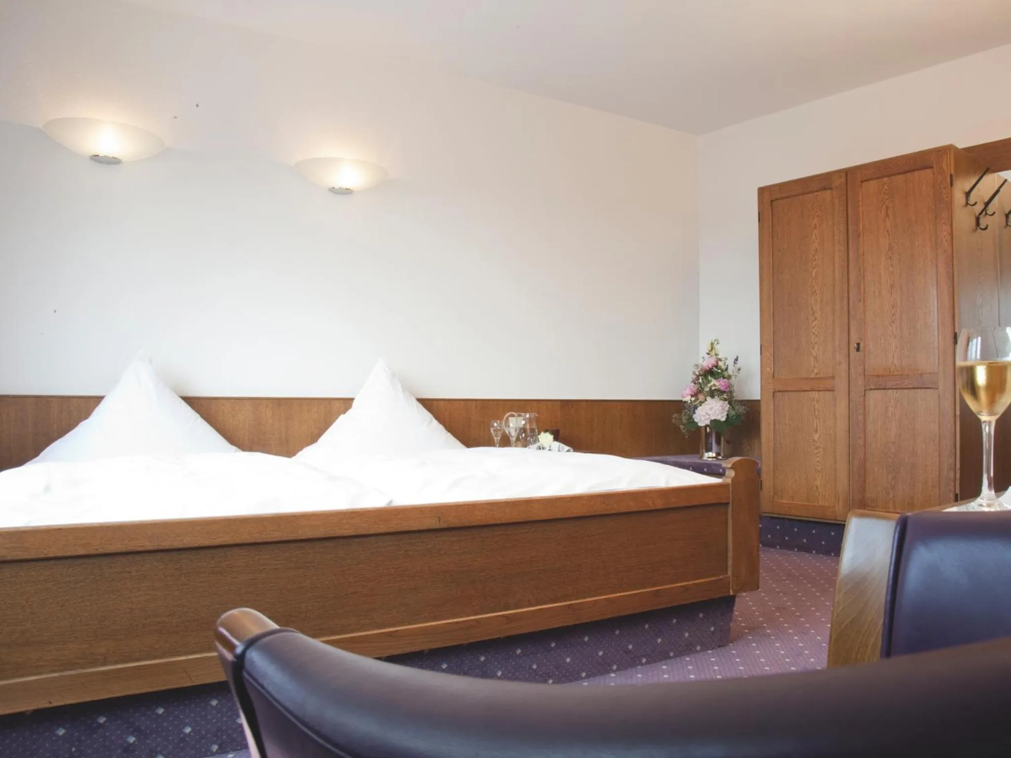 Photo of the whole room, Bed in Hotel Felsenkeller