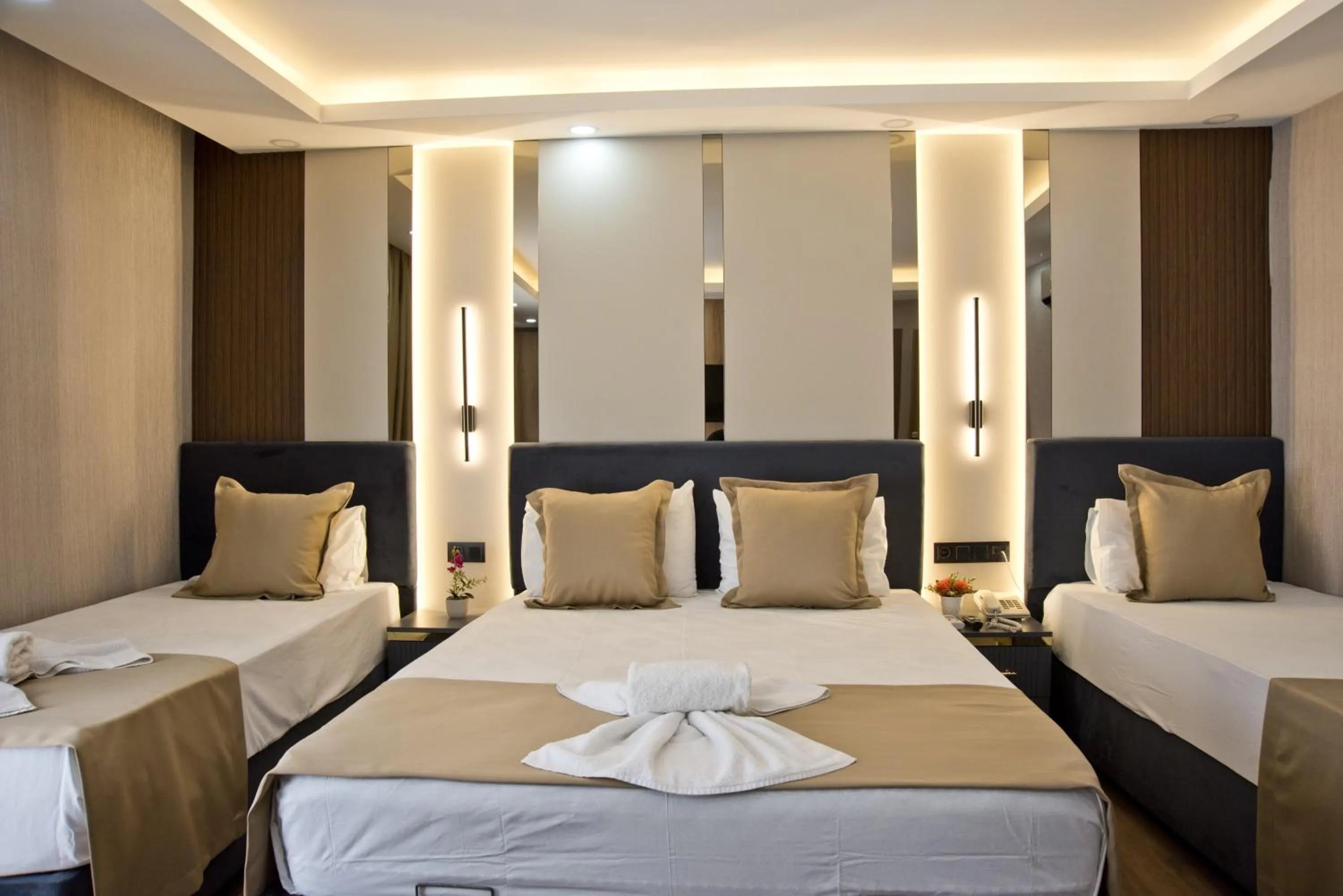 Photo of the whole room, Bed in Grand Bagoz Hotel