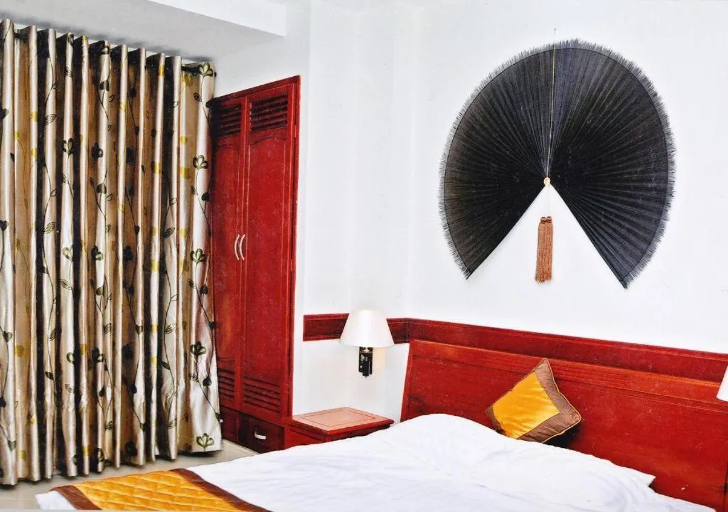 Bed in HOANG THANH THUY AIRPORT HOTEL 1 - Gần Ẩm Thực Đêm Chợ Hoàng Hoa Thám