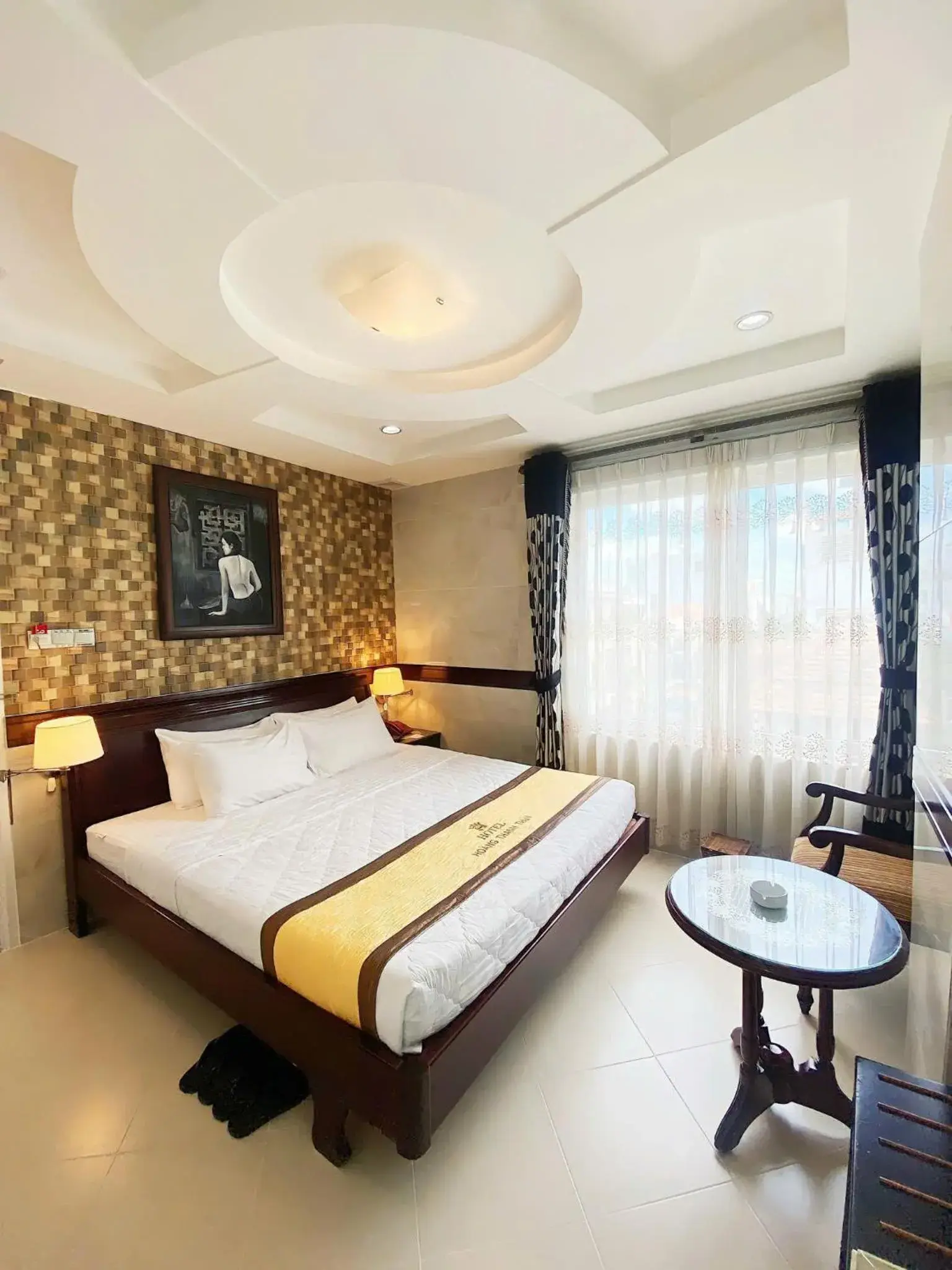 King Room in HOANG THANH THUY AIRPORT HOTEL 2 - Gần Ẩm Thực Đêm Chợ Hoàng Hoa Thám King Room in HOANG THANH THUY AIRPORT HOTEL 2 - Gần Ẩm Thực Đêm Chợ Hoàng Hoa Thám