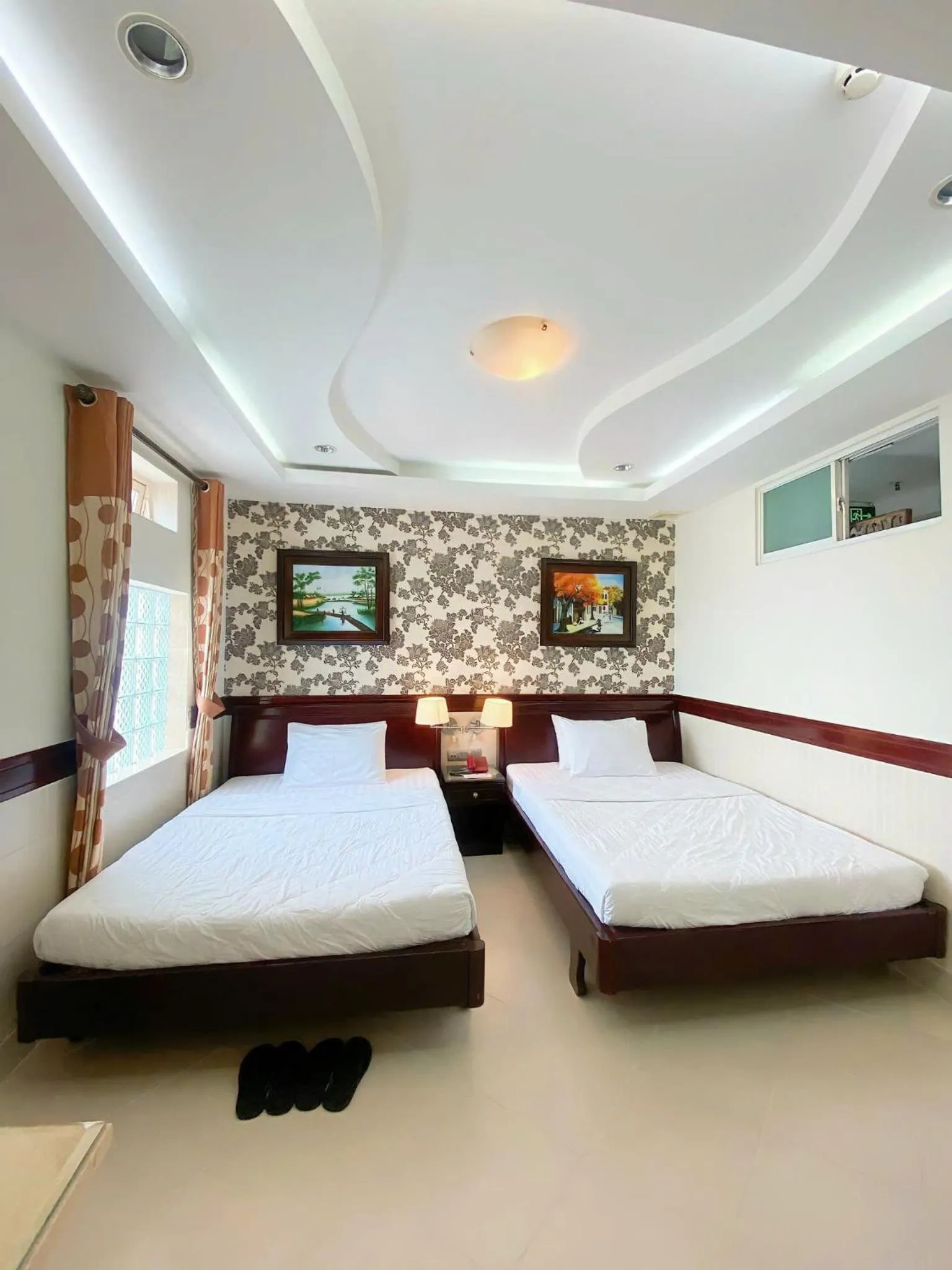 Bed in HOANG THANH THUY AIRPORT HOTEL 2 - Gần Ẩm Thực Đêm Chợ Hoàng Hoa Thám