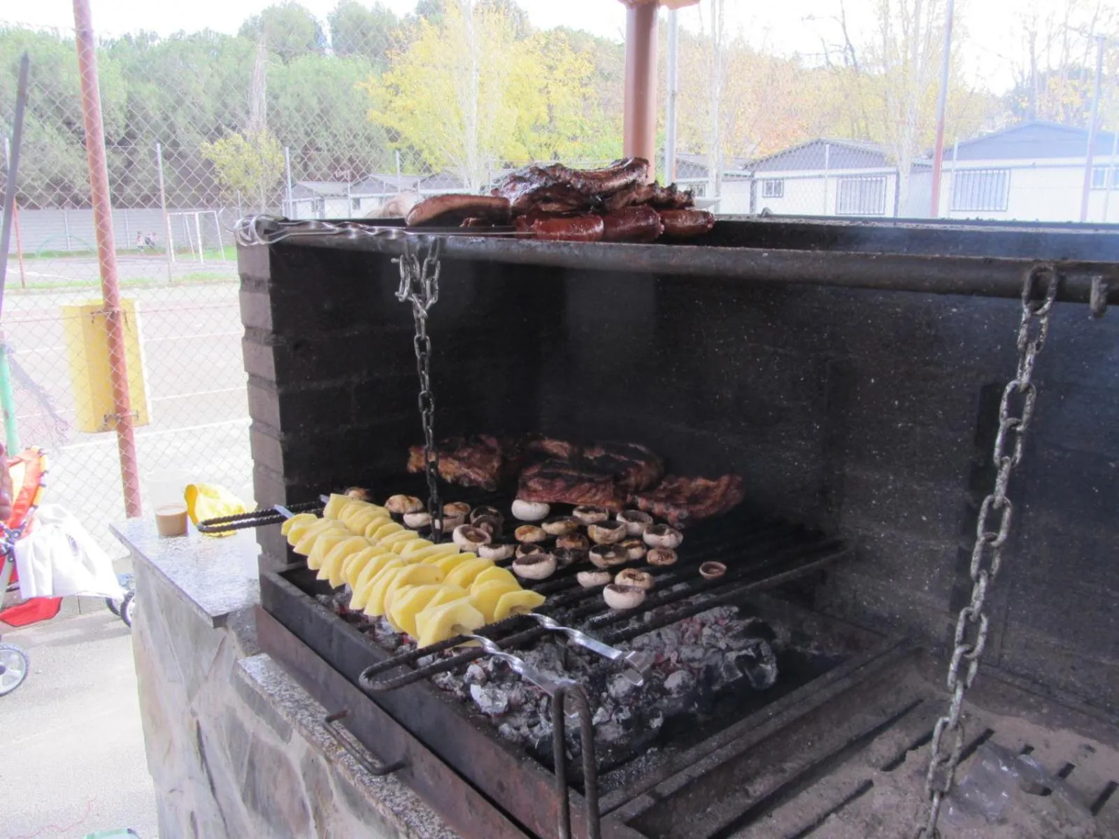 BBQ facilities in Bungalows Alpha