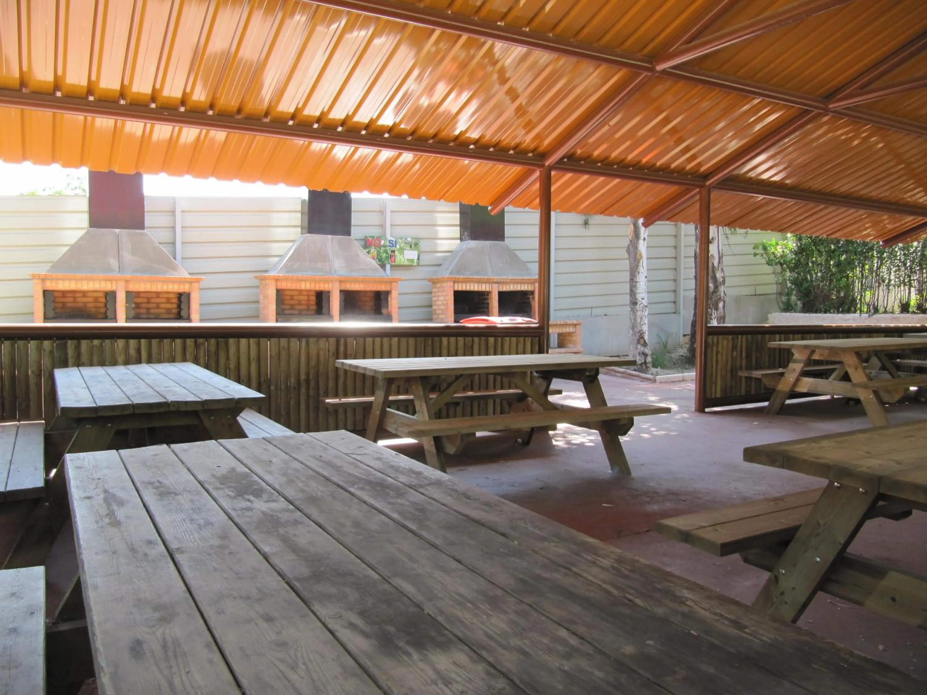 BBQ facilities in Bungalows Alpha