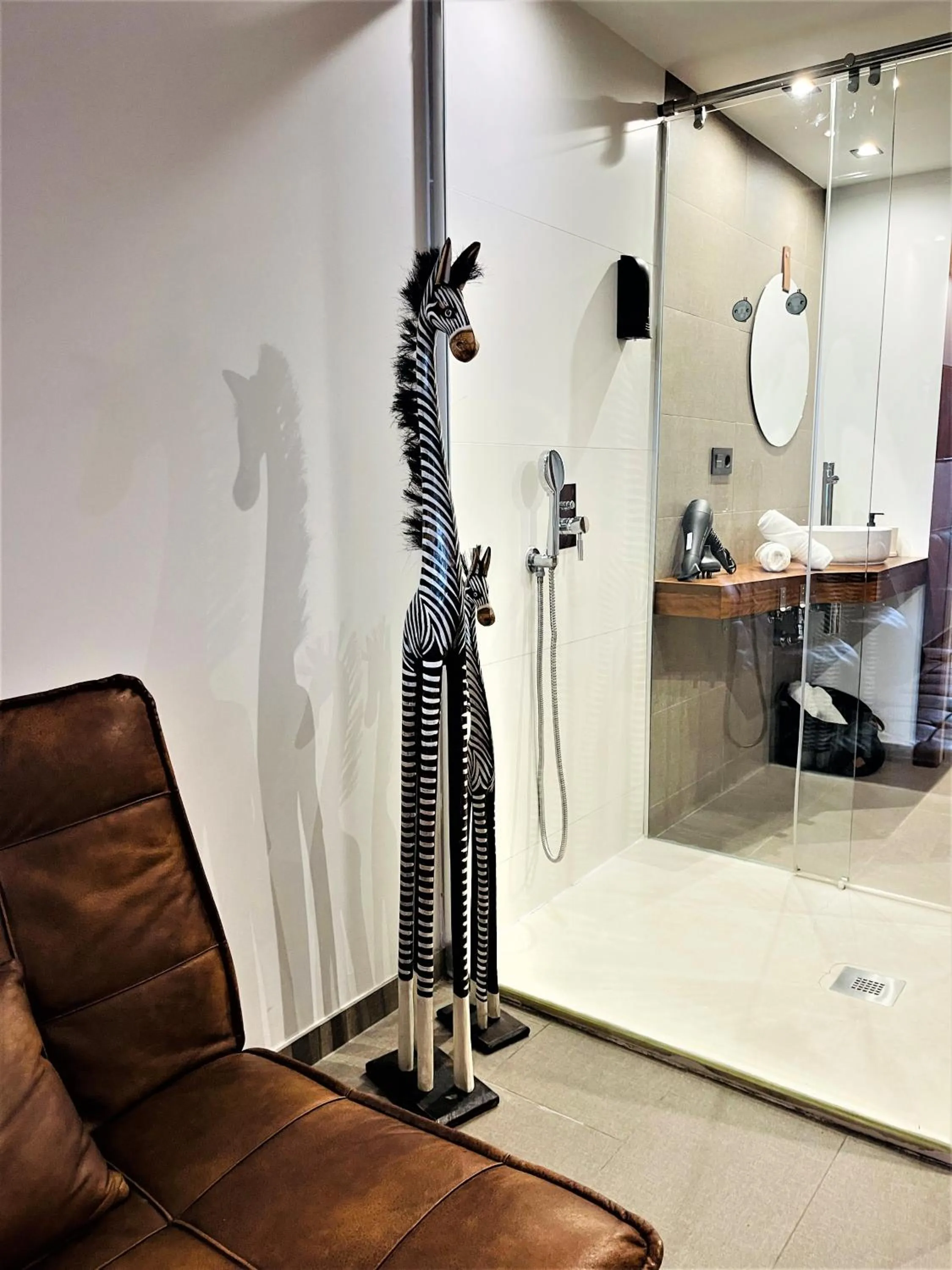 Shower in Poem Suites, Las Canteras