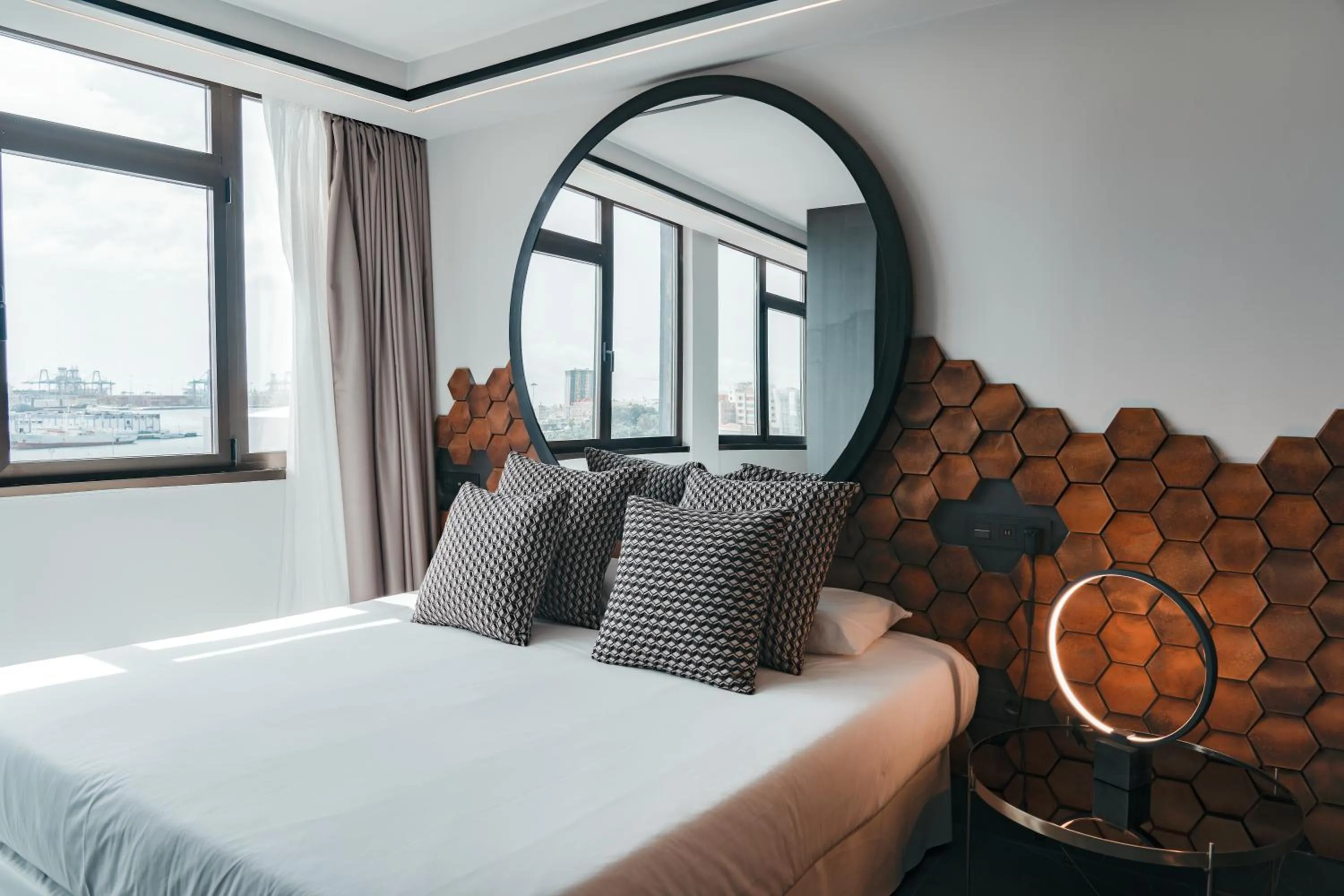 Bed in Poem Suites, Las Canteras