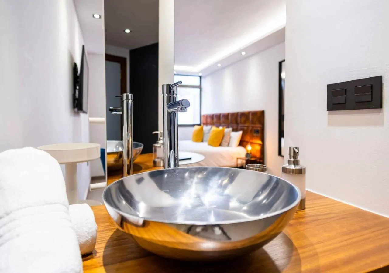 Bed in Poem Suites, Las Canteras