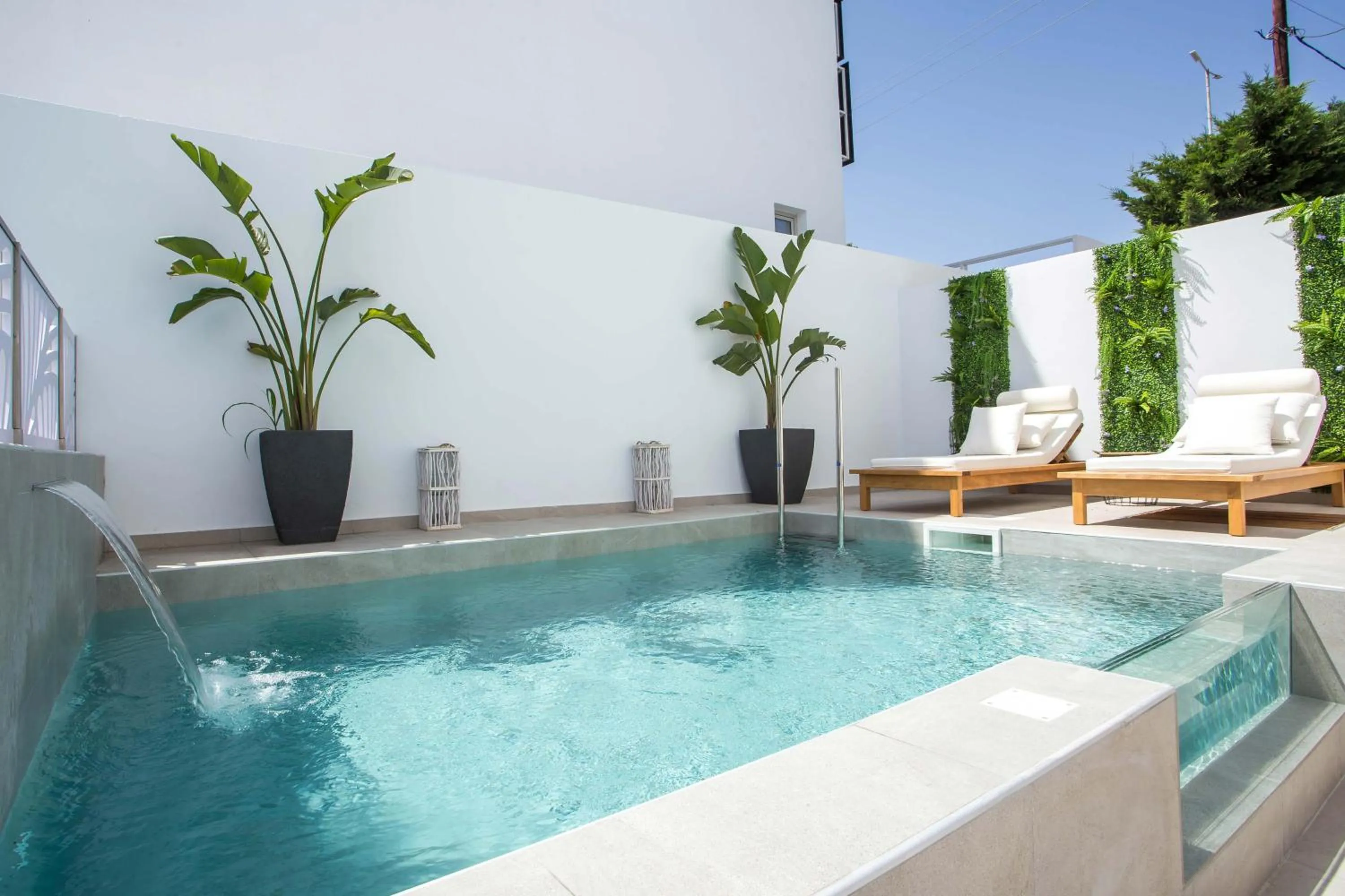 Pool view in Casa Stavris