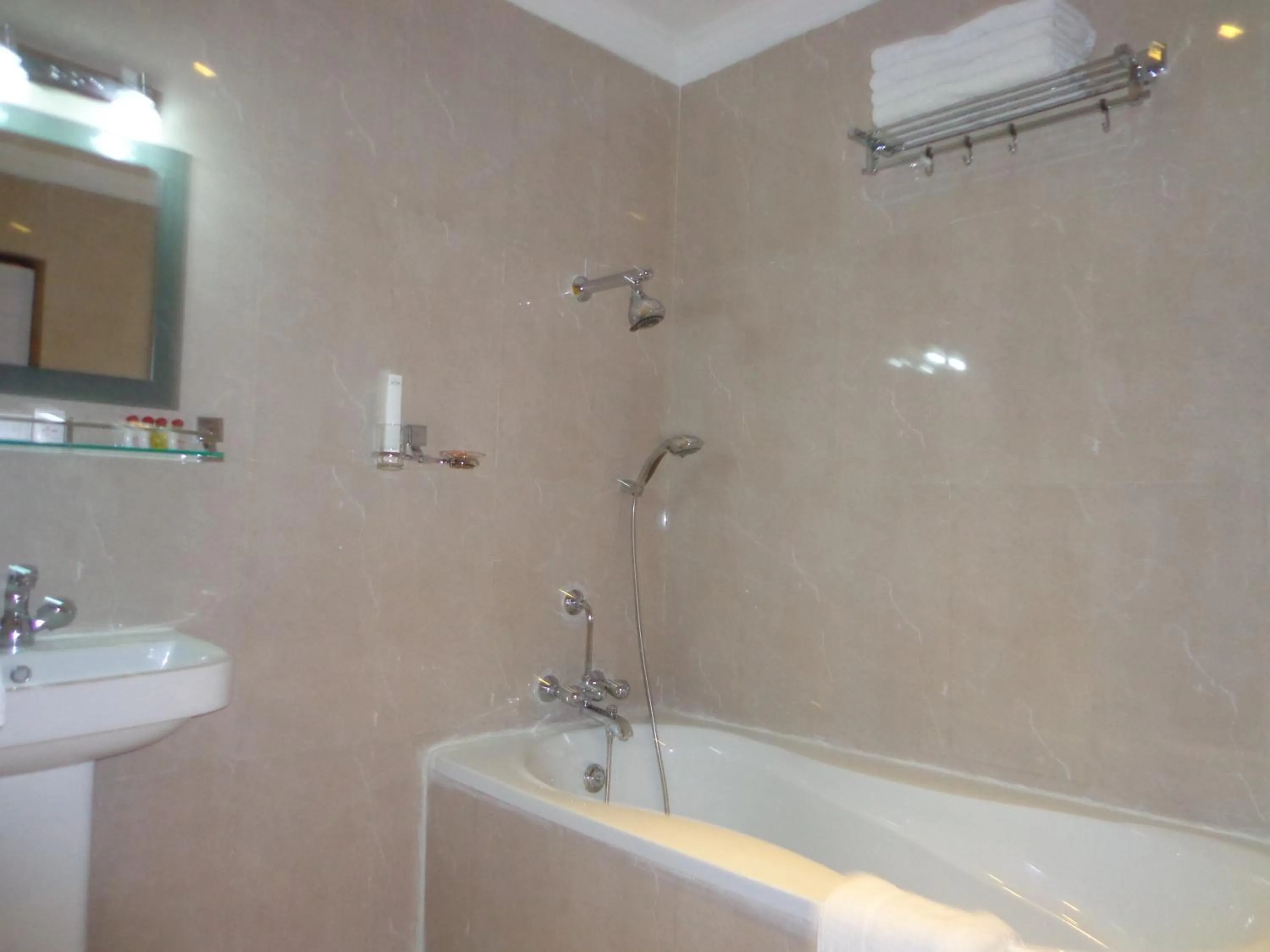 Bathroom in Bodhgaya Regency Hotel