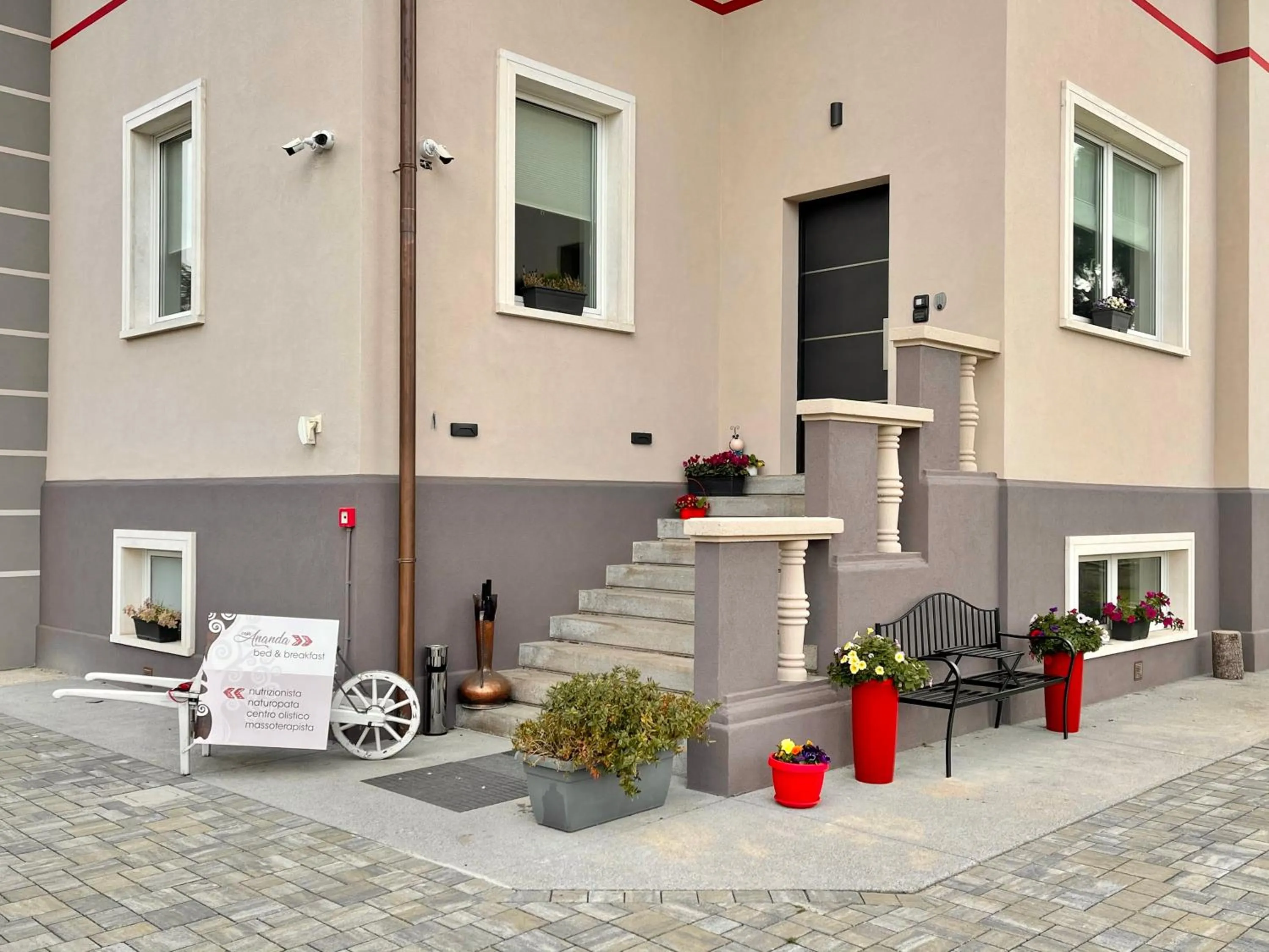 Property building in Casa Ananda