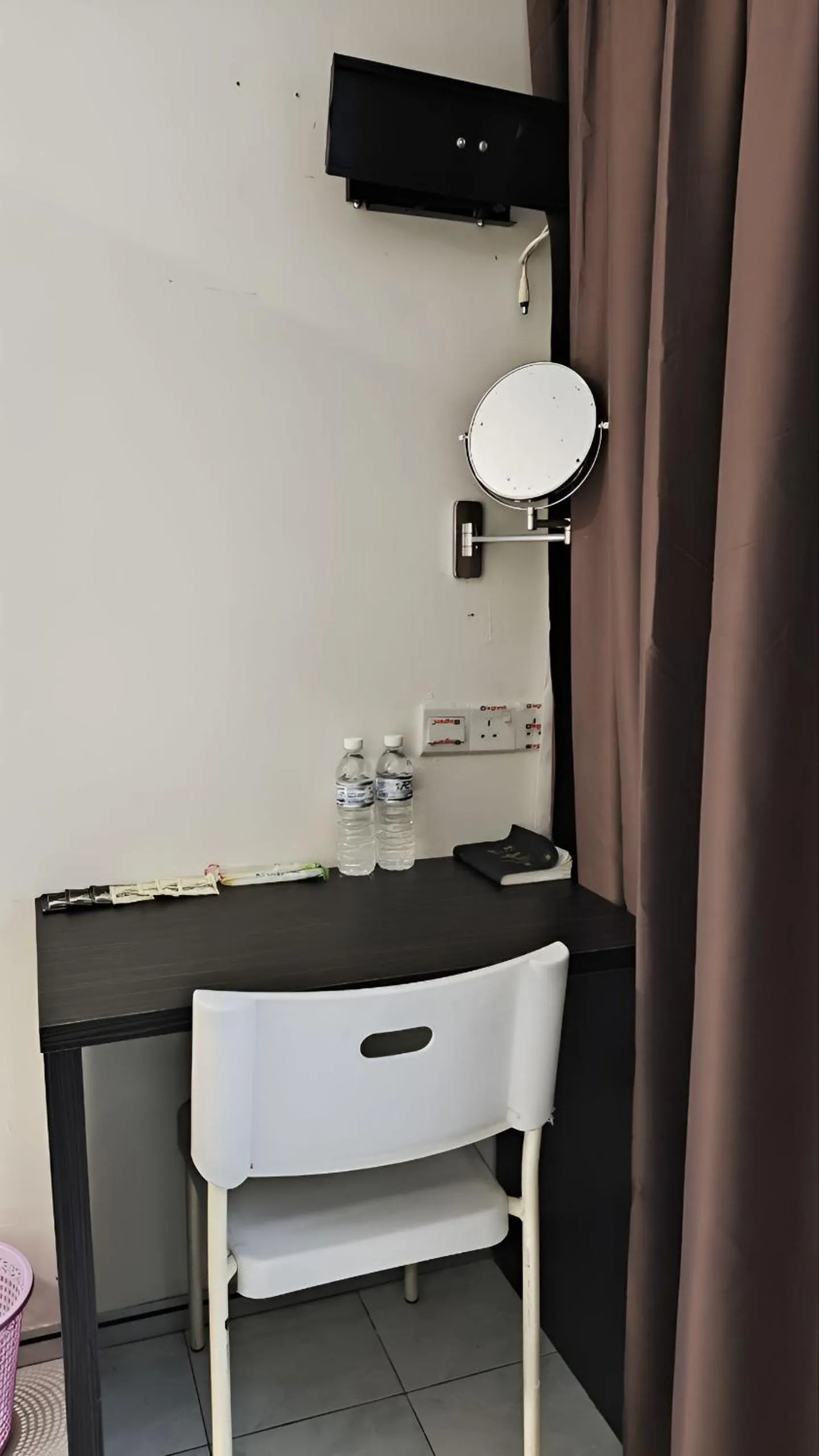 hair dresser in Natol Homestay-MJC Batu Kawa MJC New Township