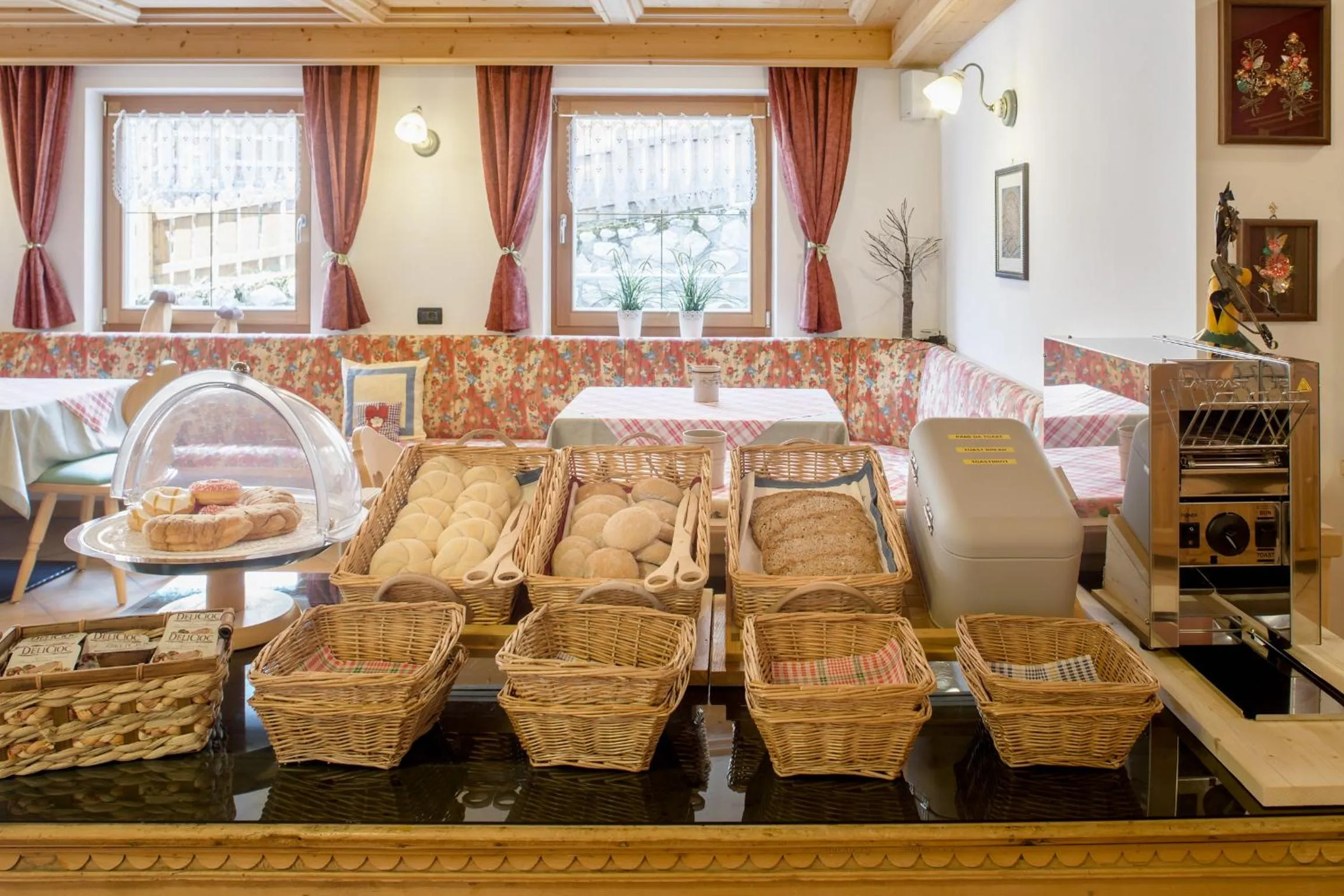 Buffet breakfast in Garnì Sirio