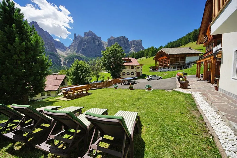 Garden in Garnì Sirio