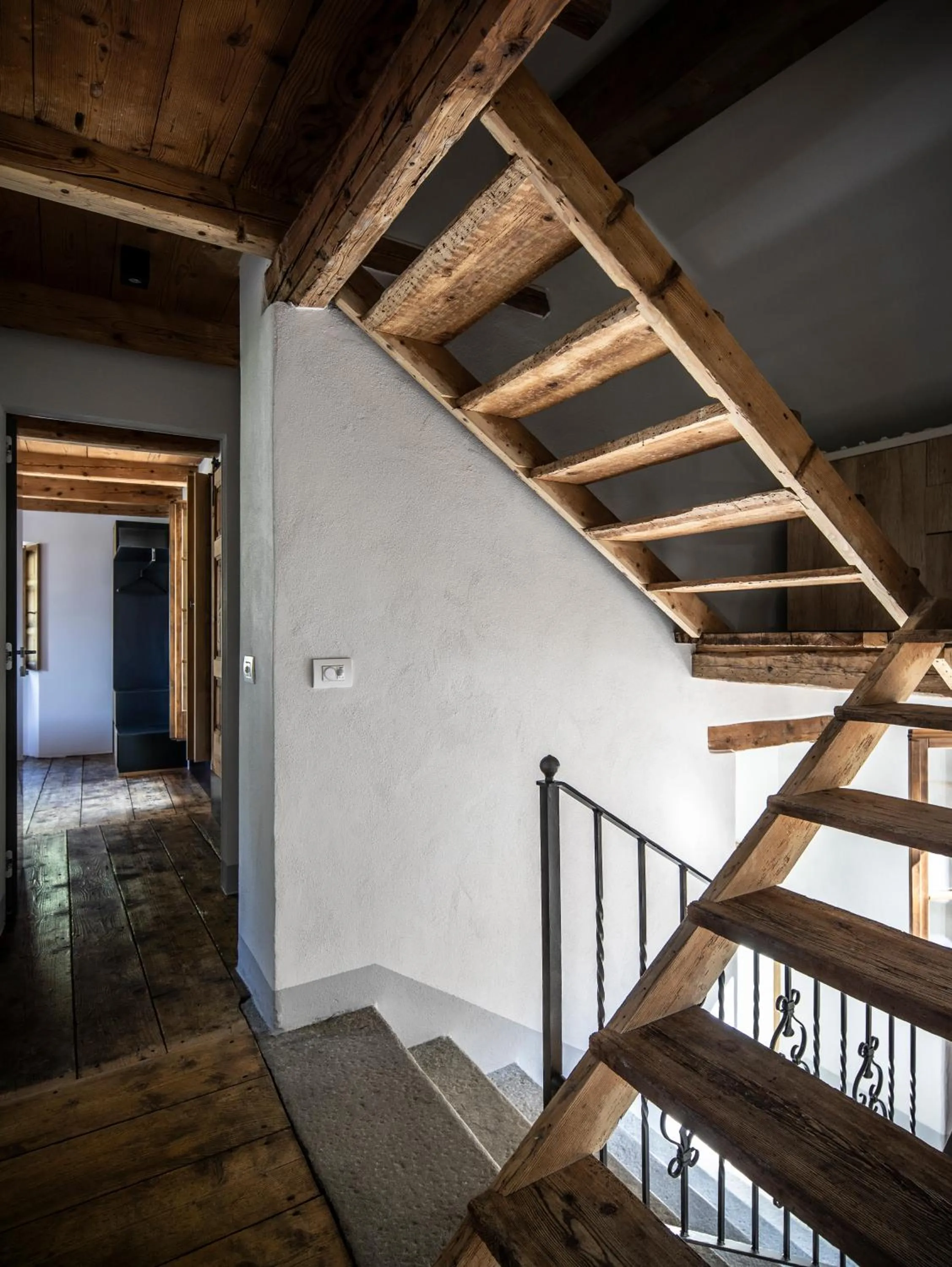 Decorative detail in Casa Pasini-Foresteria