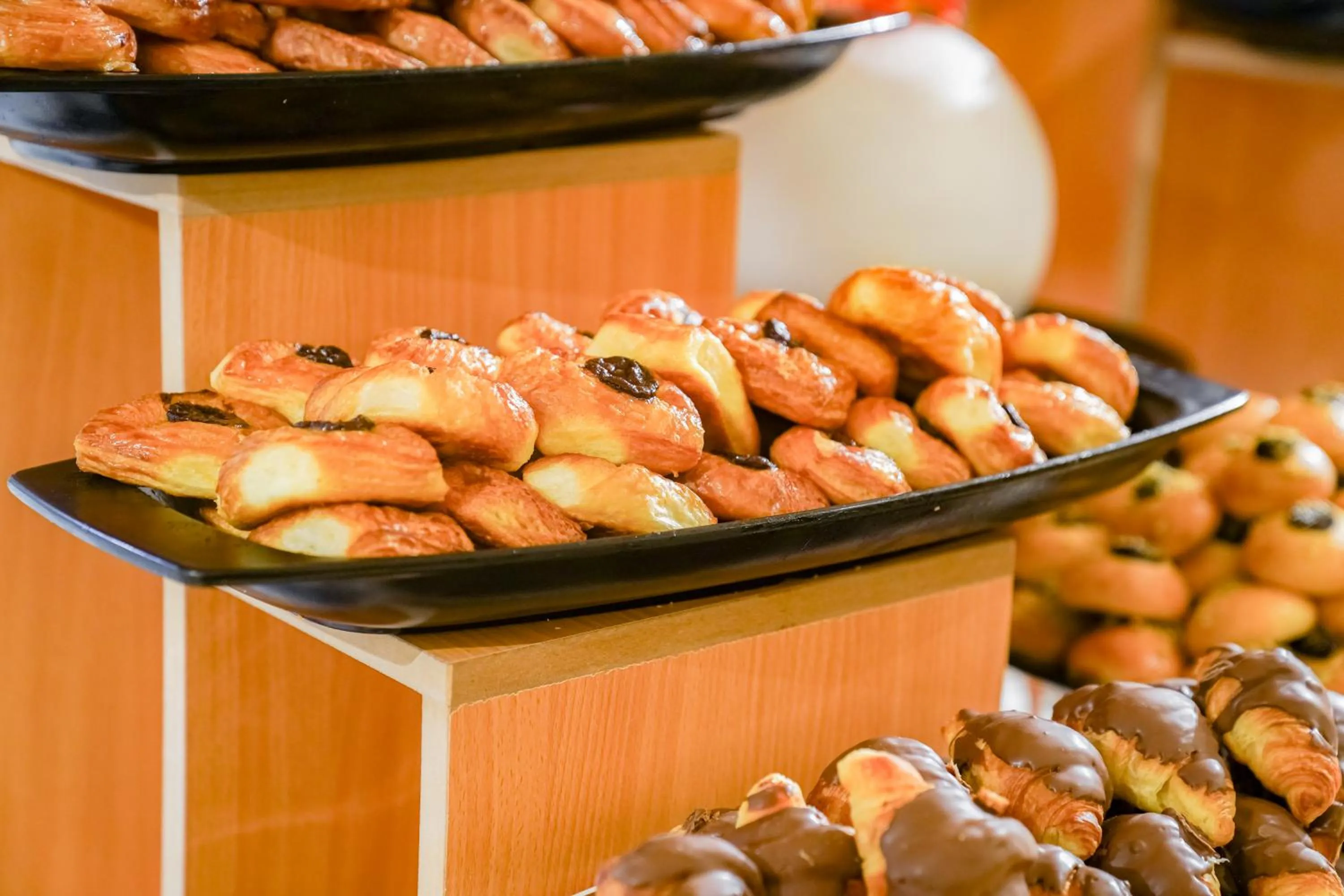 Food and drinks in Emaar Grand Hotel