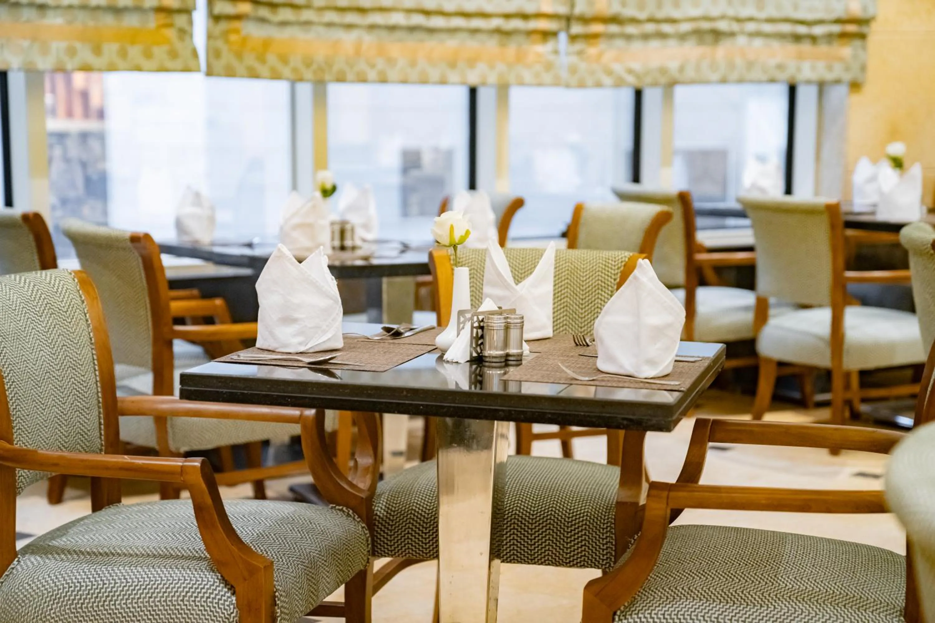 Restaurant/places to eat in Emaar Grand Hotel