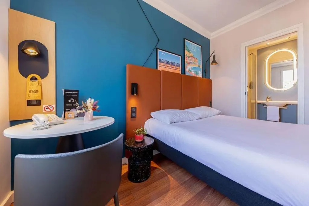 Bed in ibis Nice Centre Notre Dame