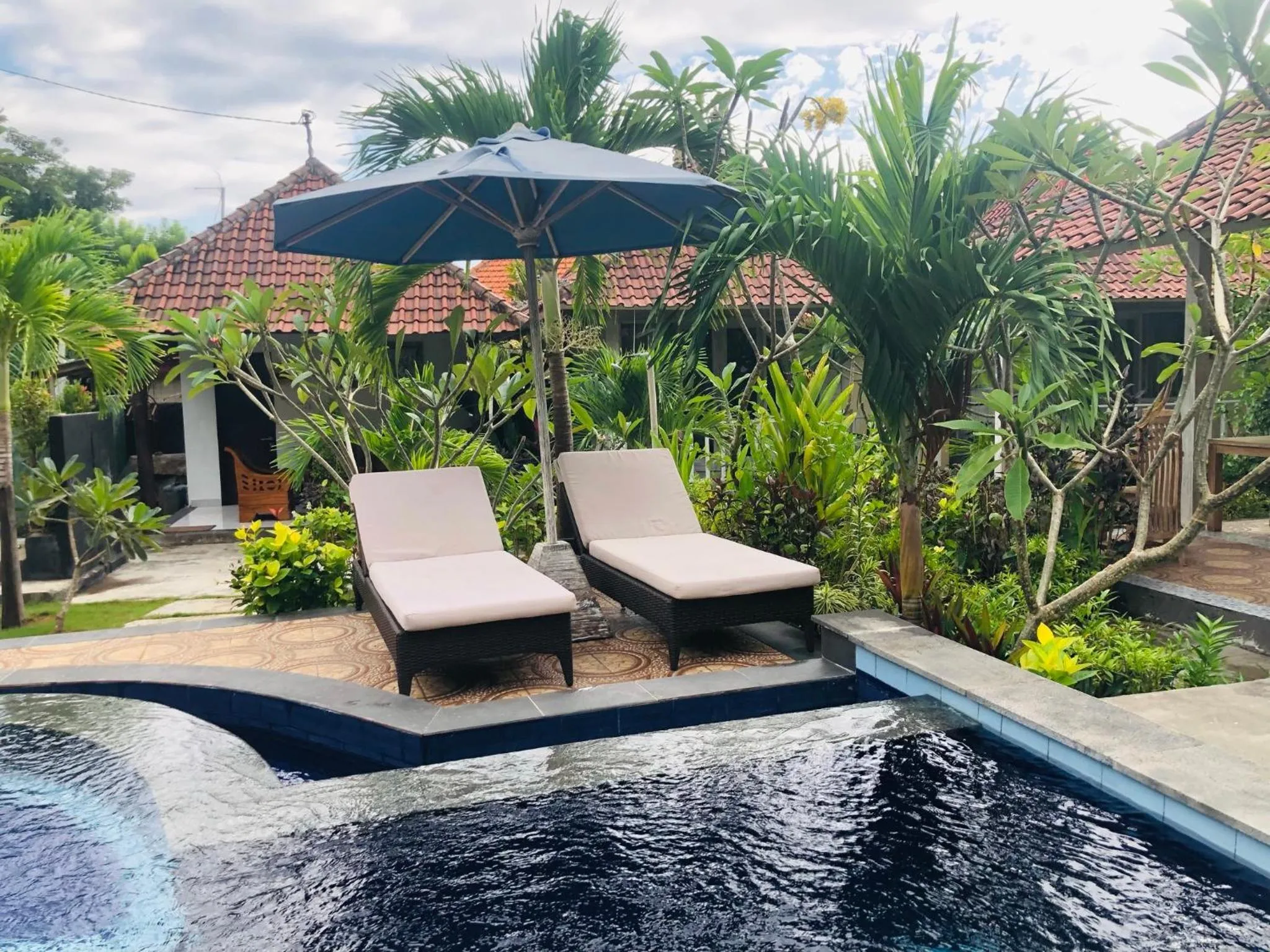 Pool view in The Lucky Cottage